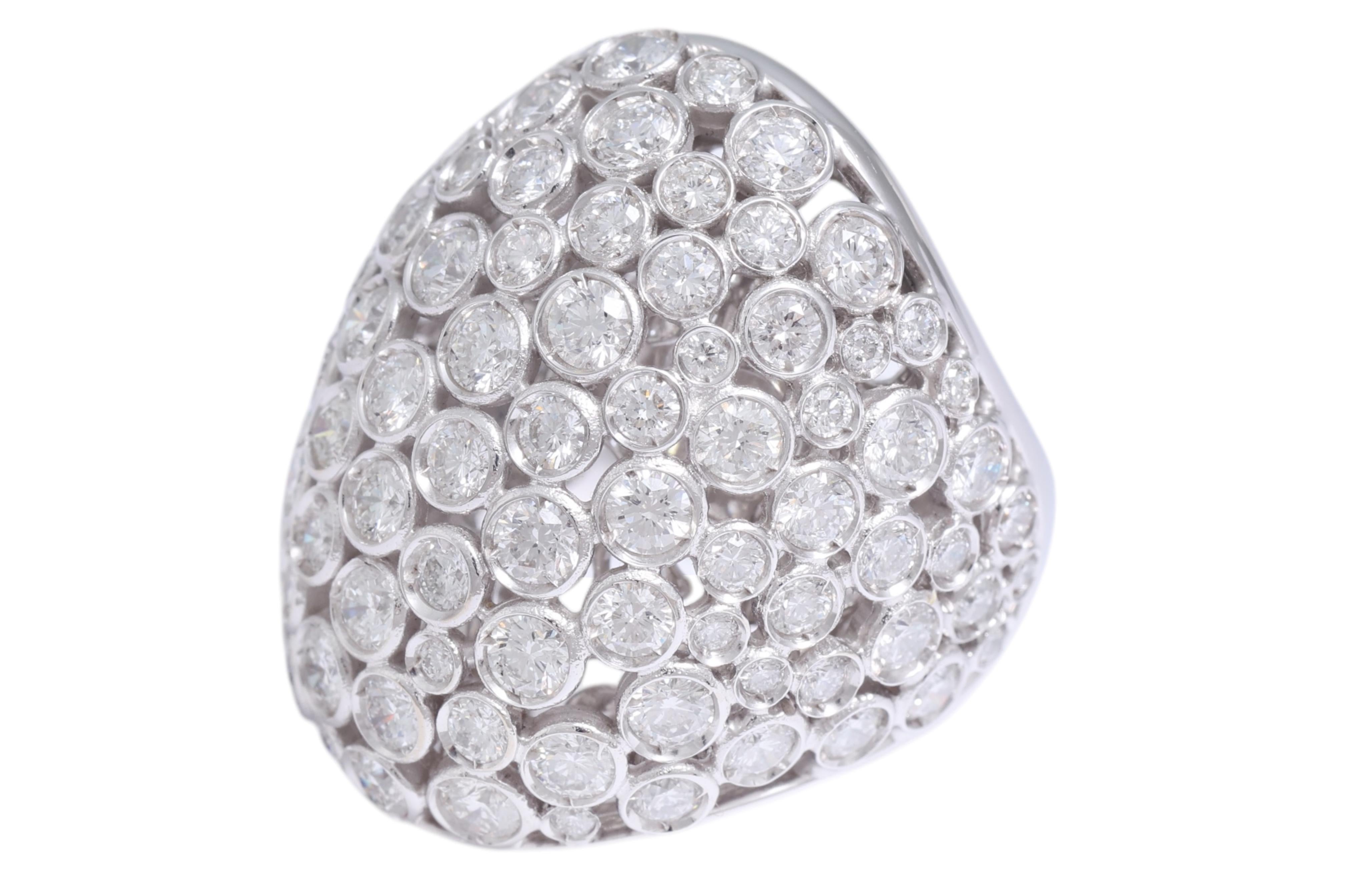 Anello 18 Kt Crivelli Gioielli 6.2 Ct Diamonds, Design Unico

ANELLO IN ORO BIANCO CON DIAMANTI

TAGLIA: 54 EU / 7 US (può essere ridimensionata gratuitamente) 

MATERIALE: oro bianco 18 kt

DIAMANTI:  6,20 carati  Colore F, purezza VS

PESO: 24,10