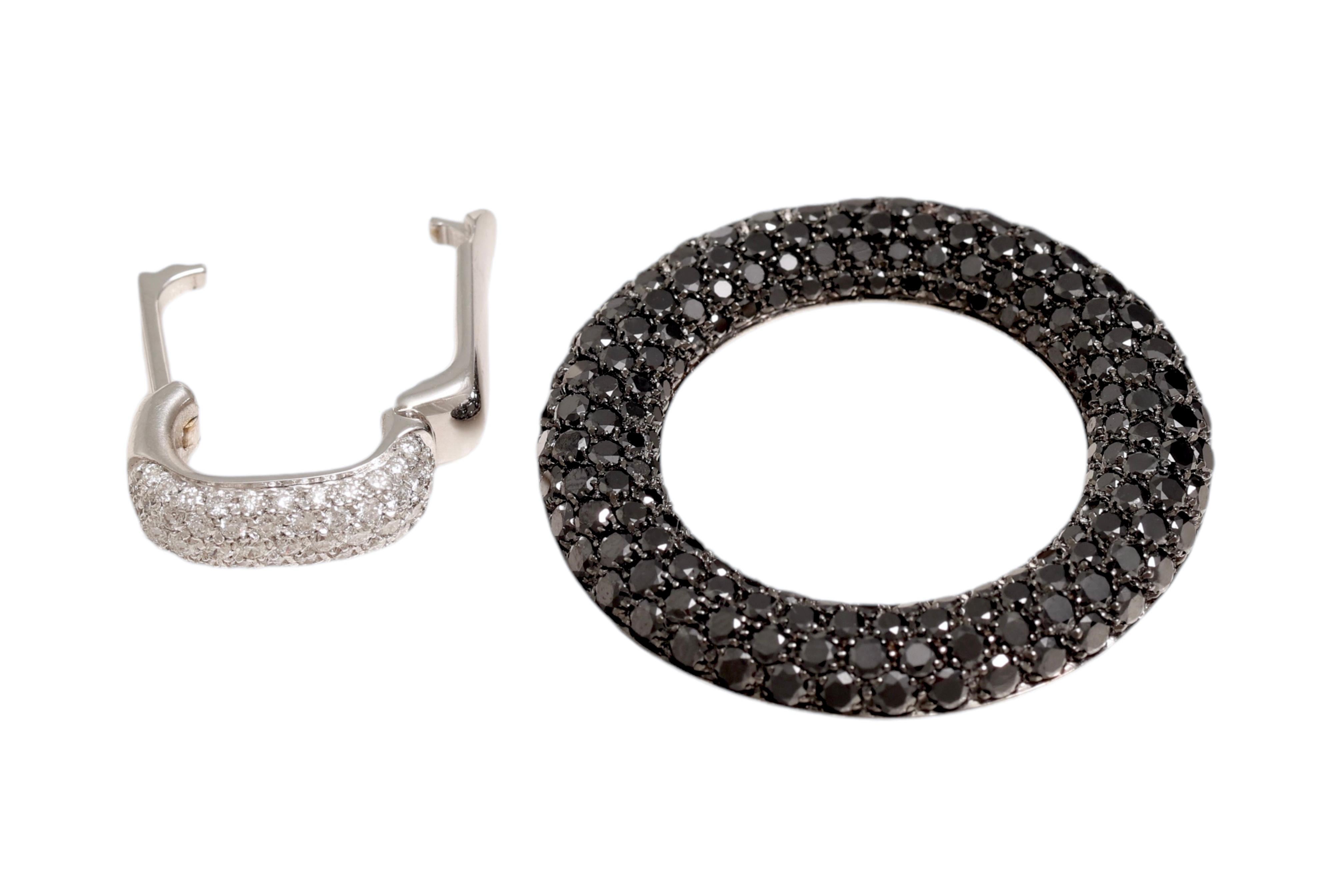Collar Crivelli 18 Kt, 6.46 Ct  Diamantes blancos y negros en venta 6
