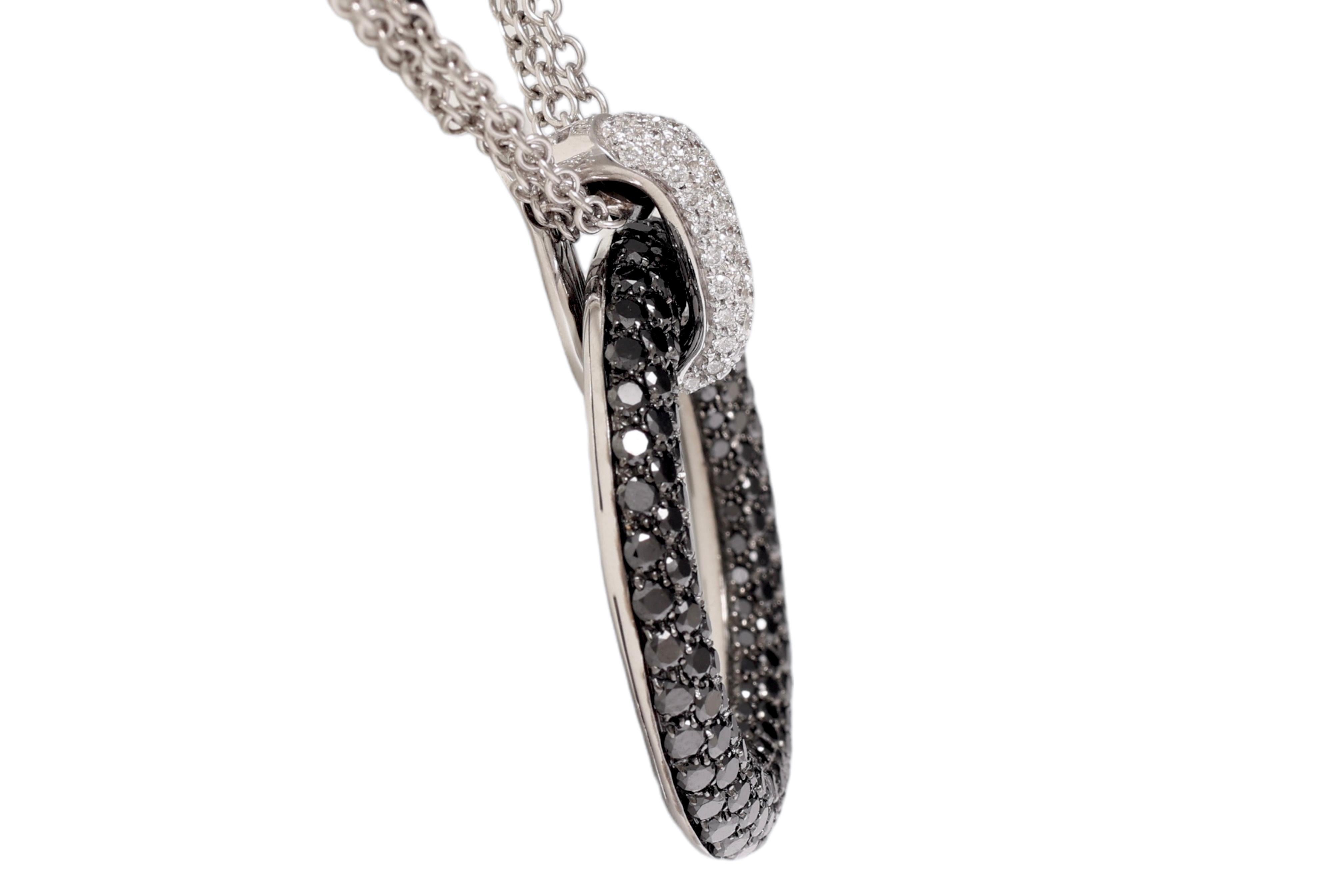 Collar Crivelli 18 Kt, 6.46 Ct  Diamantes blancos y negros en venta 1