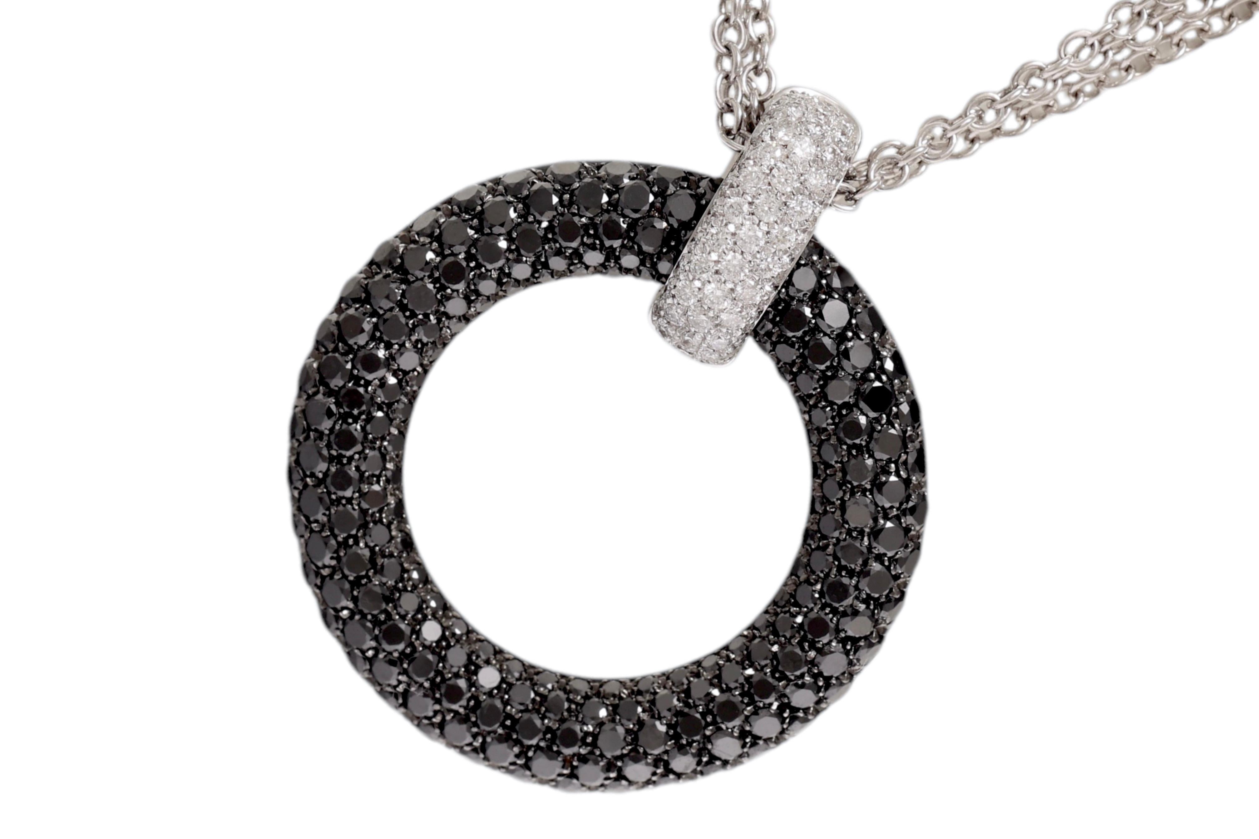 Collar Crivelli 18 Kt, 6.46 Ct  Diamantes blancos y negros en venta 2