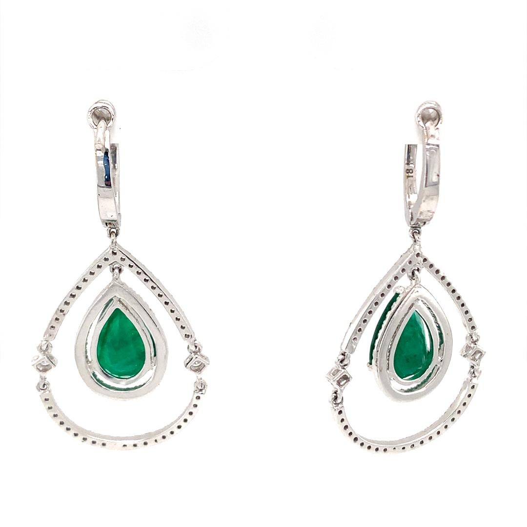 18-kt diamond and emerald hoop dangle earrings For Sale 1