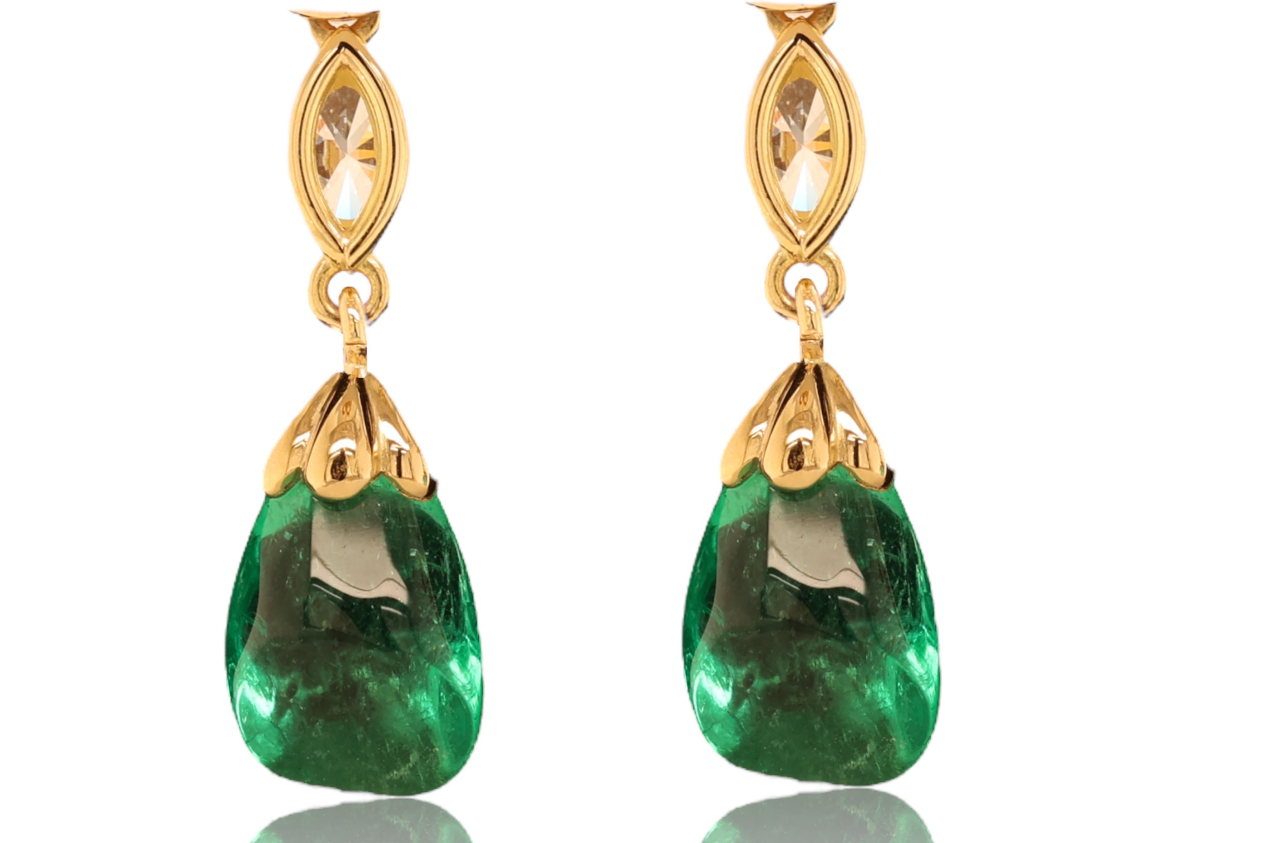 18 Kt, Earrings Minor Colombian 5.39 & 5.14ct Emeralds, Diamonds, CGL Certified For Sale 3