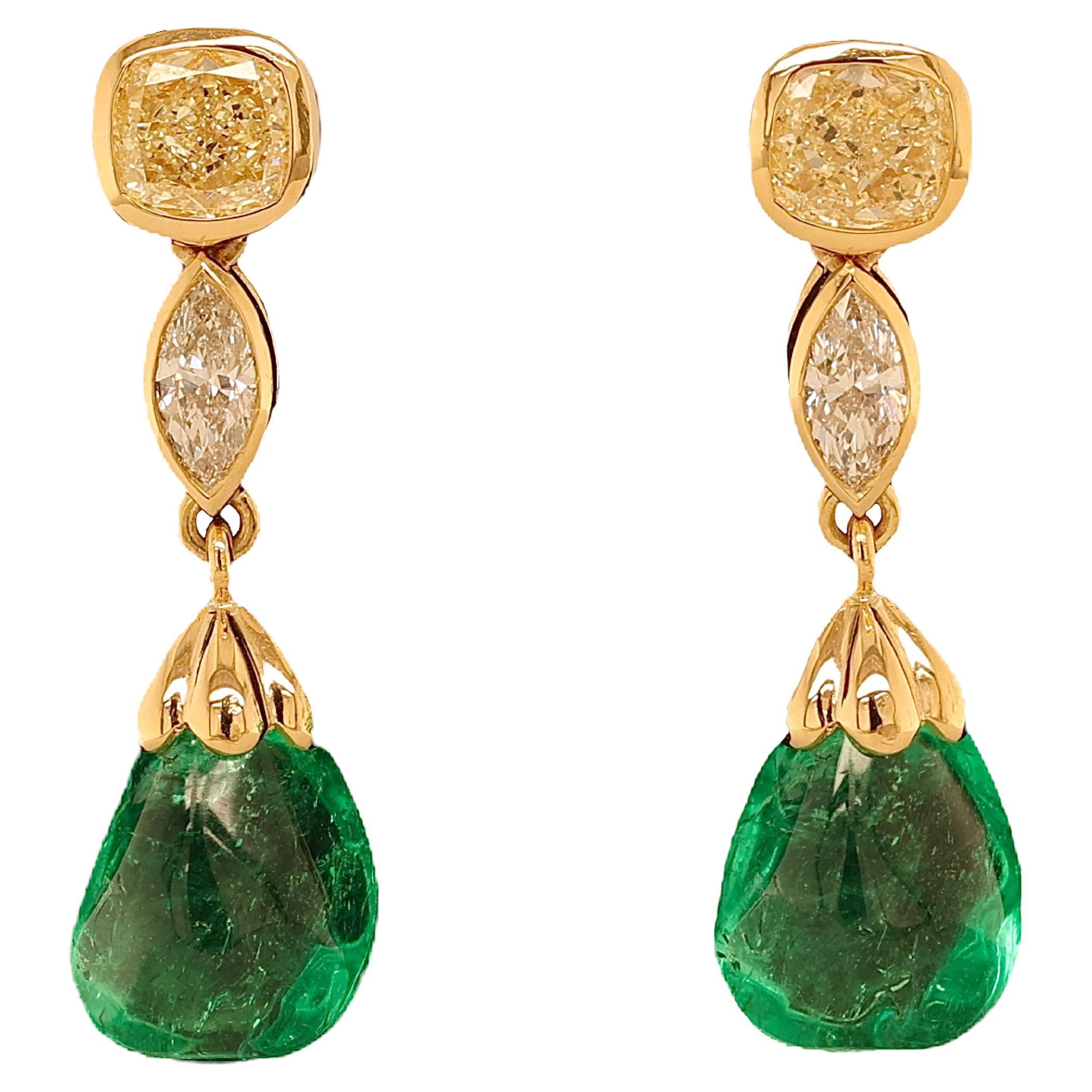 18 Kt, Earrings Minor Colombian 5.39 & 5.14ct Emeralds, Diamonds, CGL Certified For Sale