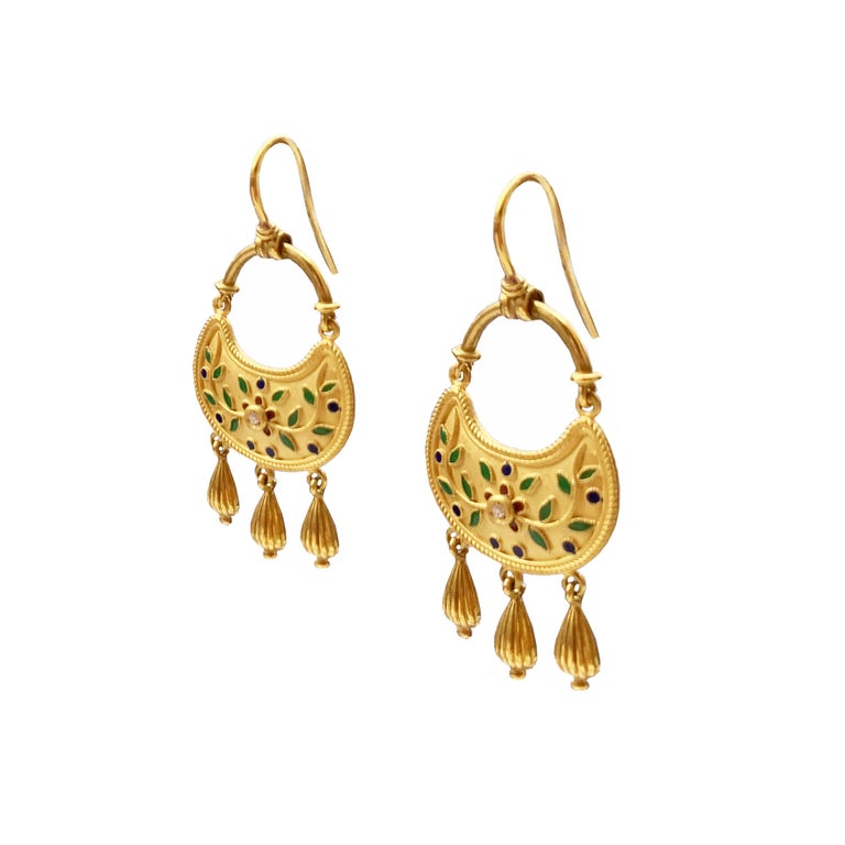 18 Karat Gold and Vegetal Enamel Decoration Earrings For Sale at 1stDibs |  serra fashion earrings, serra holiday earrings