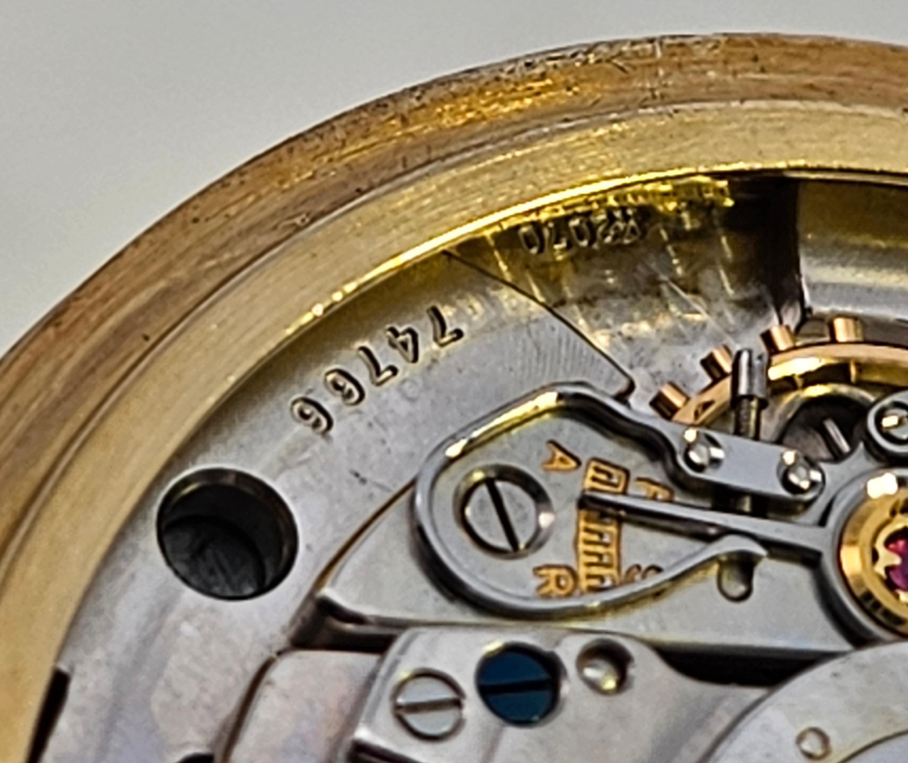 18 Kt Gold Audemars Piguet Cal K2070 Wrist Watch Collectors Automatic For Sale 8