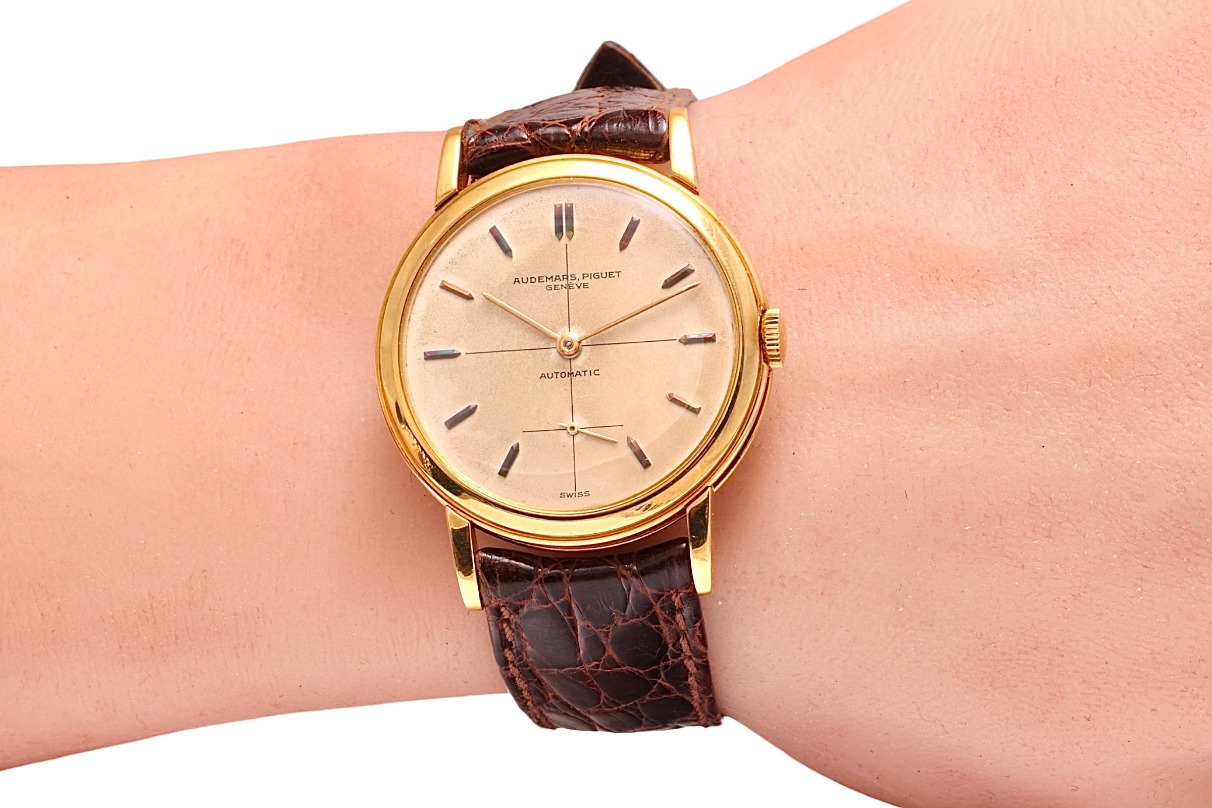 18 Kt Gold Audemars Piguet Cal K2070 Wrist Watch Collectors Automatic For Sale 2