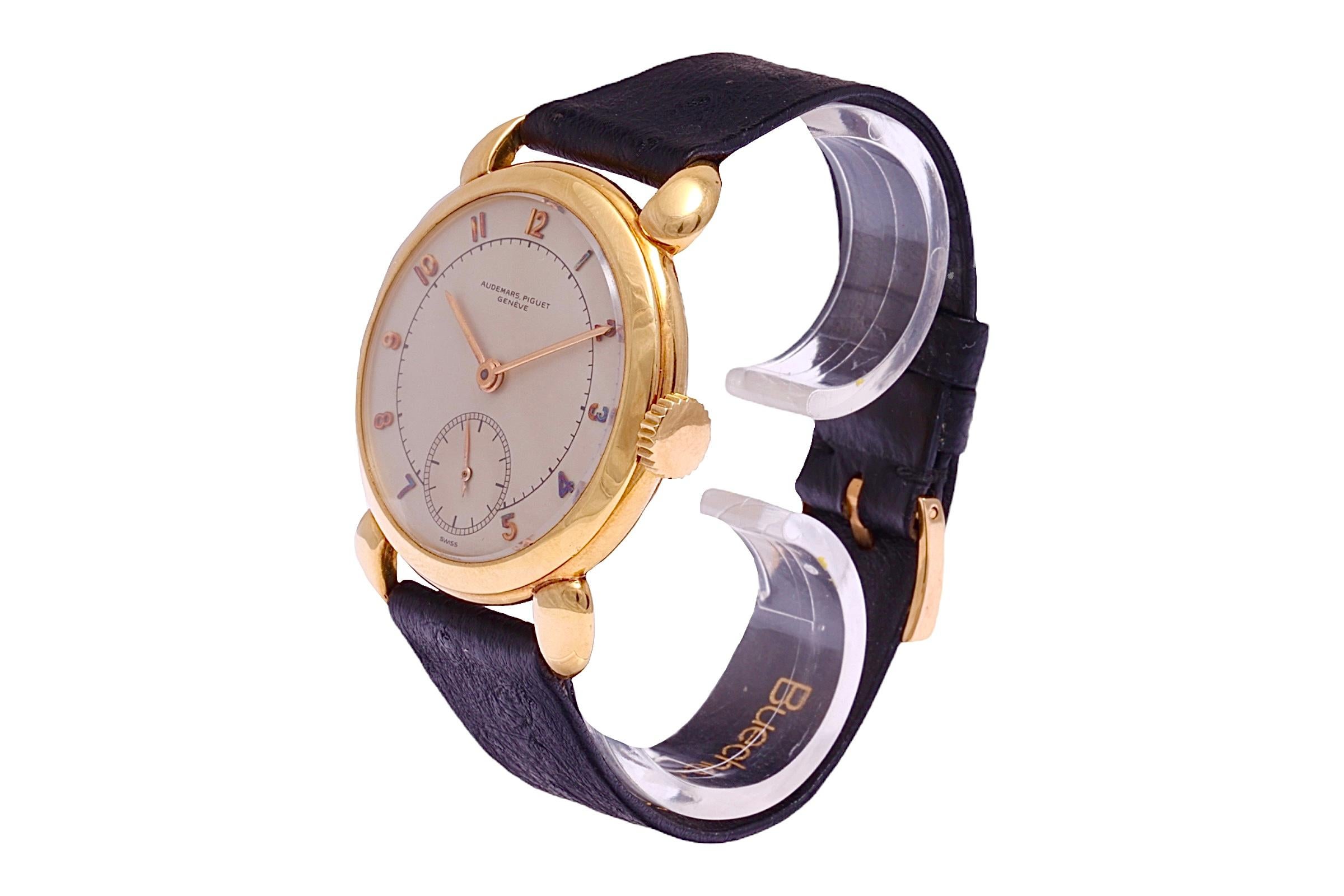 18 Kt Gold Audemars Piguet Calatrava Vintage Rare Collectors Wrist Watch 1940's In Excellent Condition For Sale In Antwerp, BE