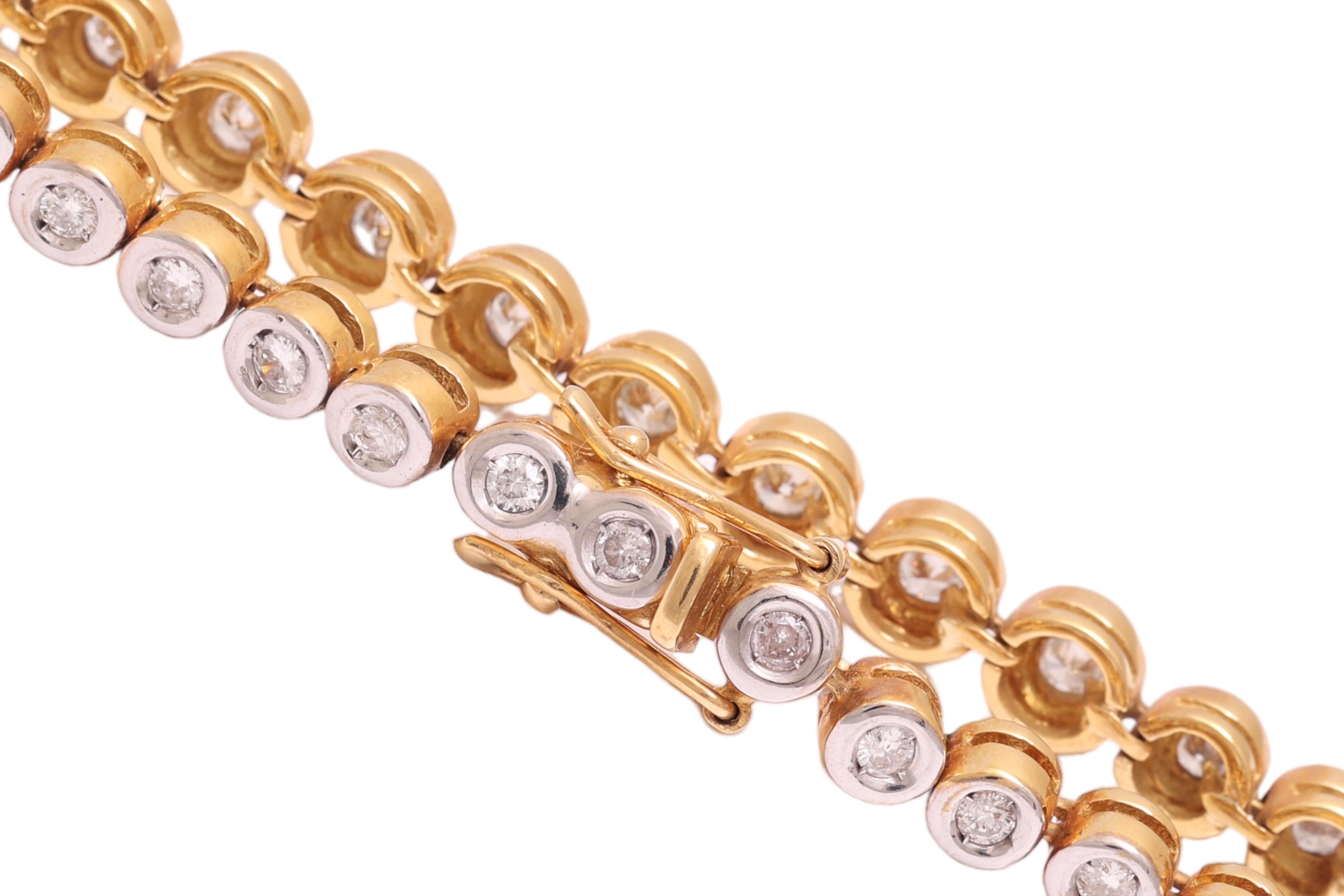Taille ronde 18 kt. Bracelet tennis bicolore en or de 3,75 carats Diamants en vente