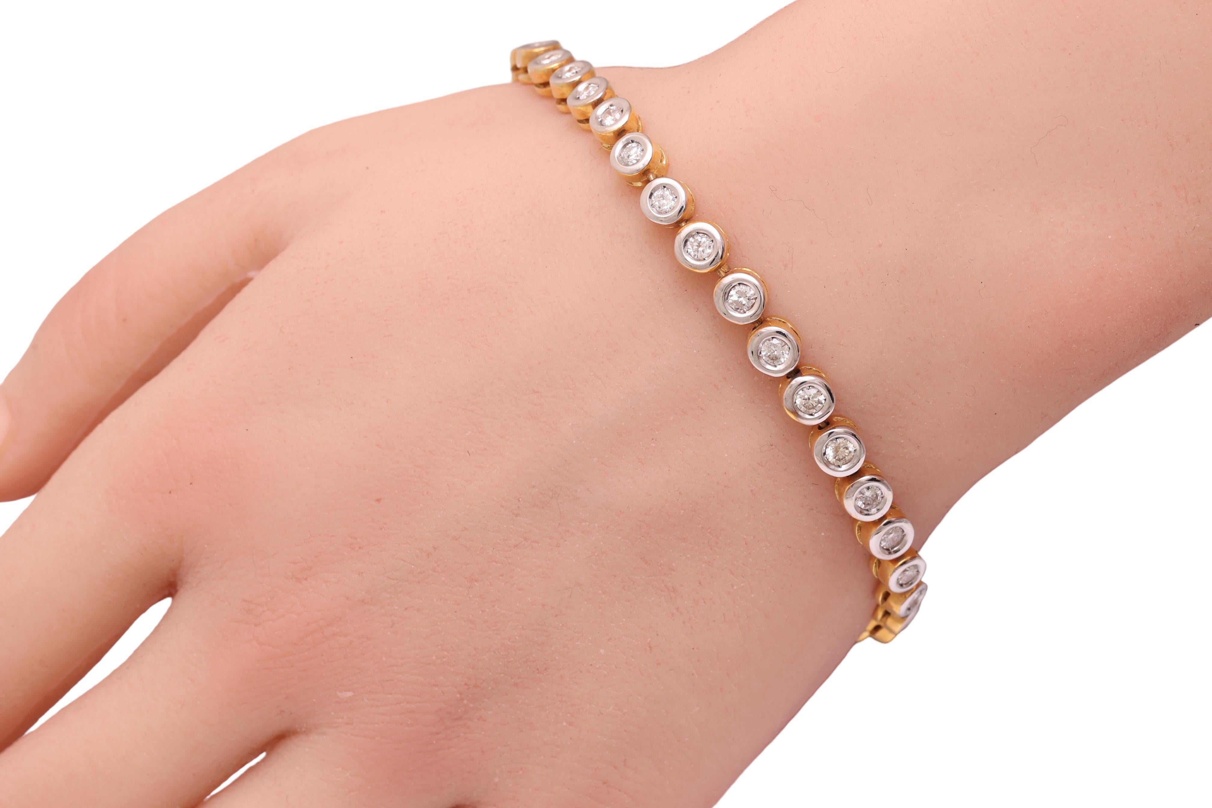 18 kt. Bracelet tennis bicolore en or de 3,75 carats Diamants en vente 2