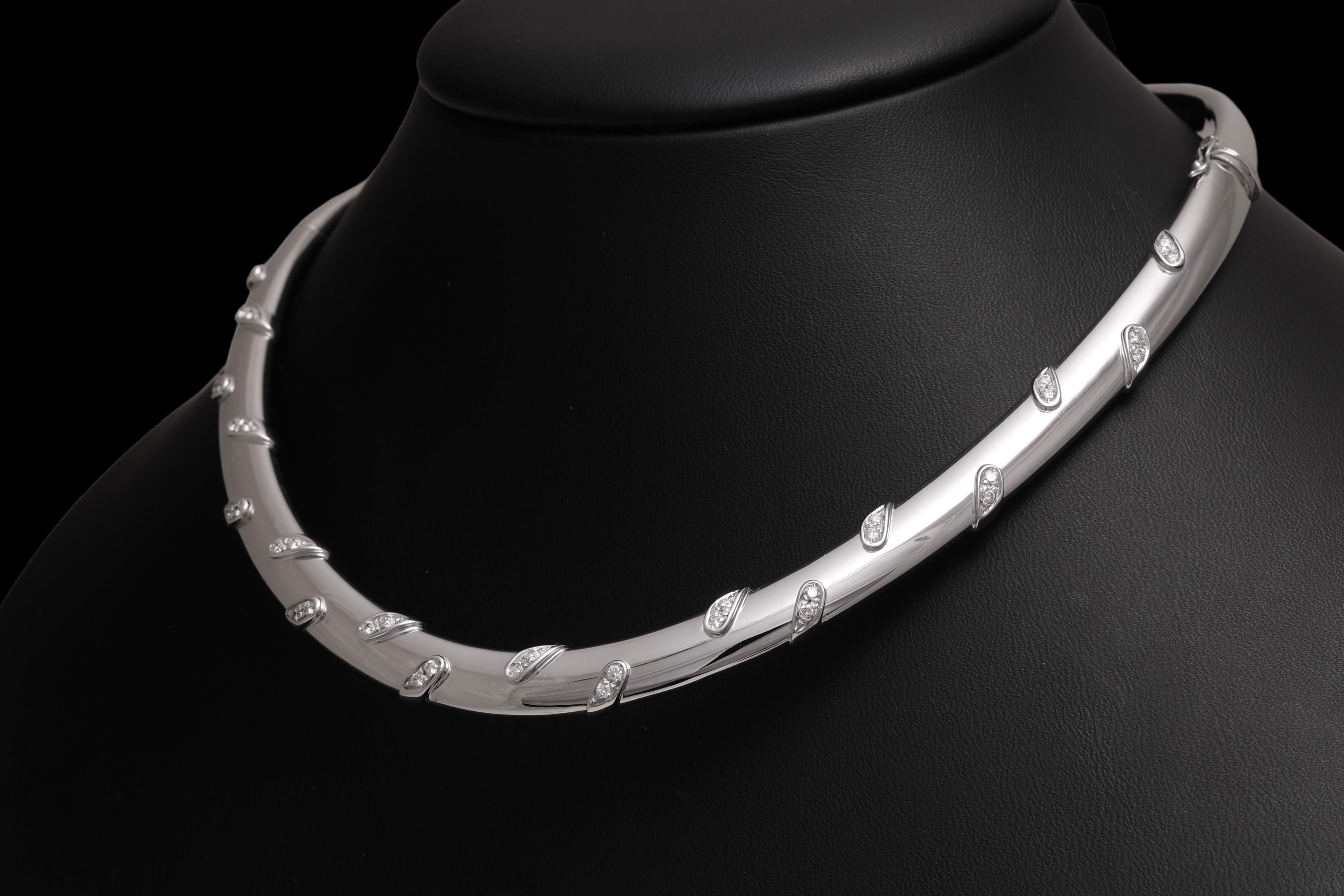 Artisan 18 kt Gold Choker Necklace Micheletto with Diamonds For Sale