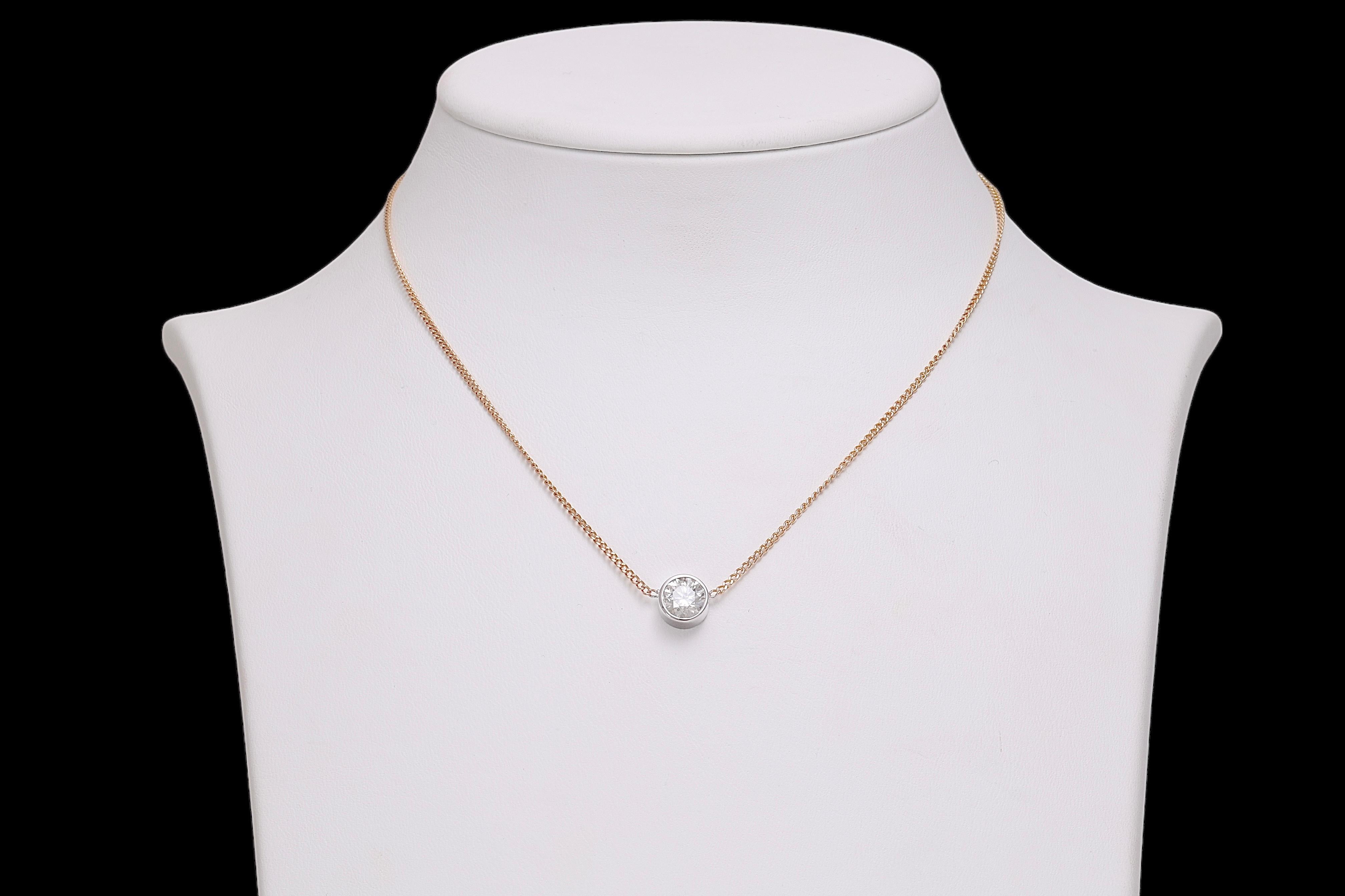 IGi Certified 18 kt. Gold Diamond Pendant Choker Necklace with 1.06 ct. Diamond In New Condition For Sale In Antwerp, BE