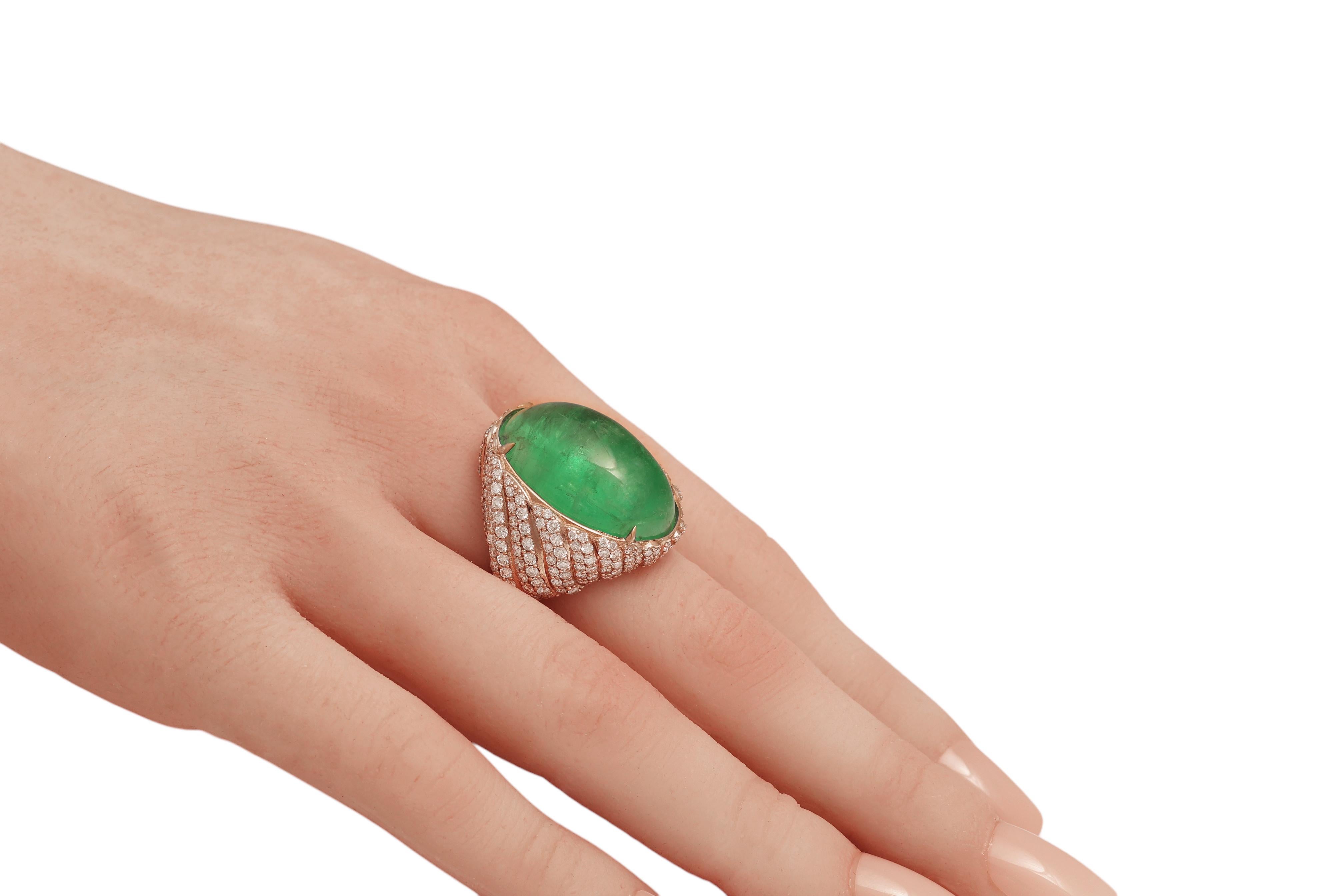 18 Kt Gold, Smaragd 24 Karat Cabochon & 3 Karat Diamant Ring im Angebot 9