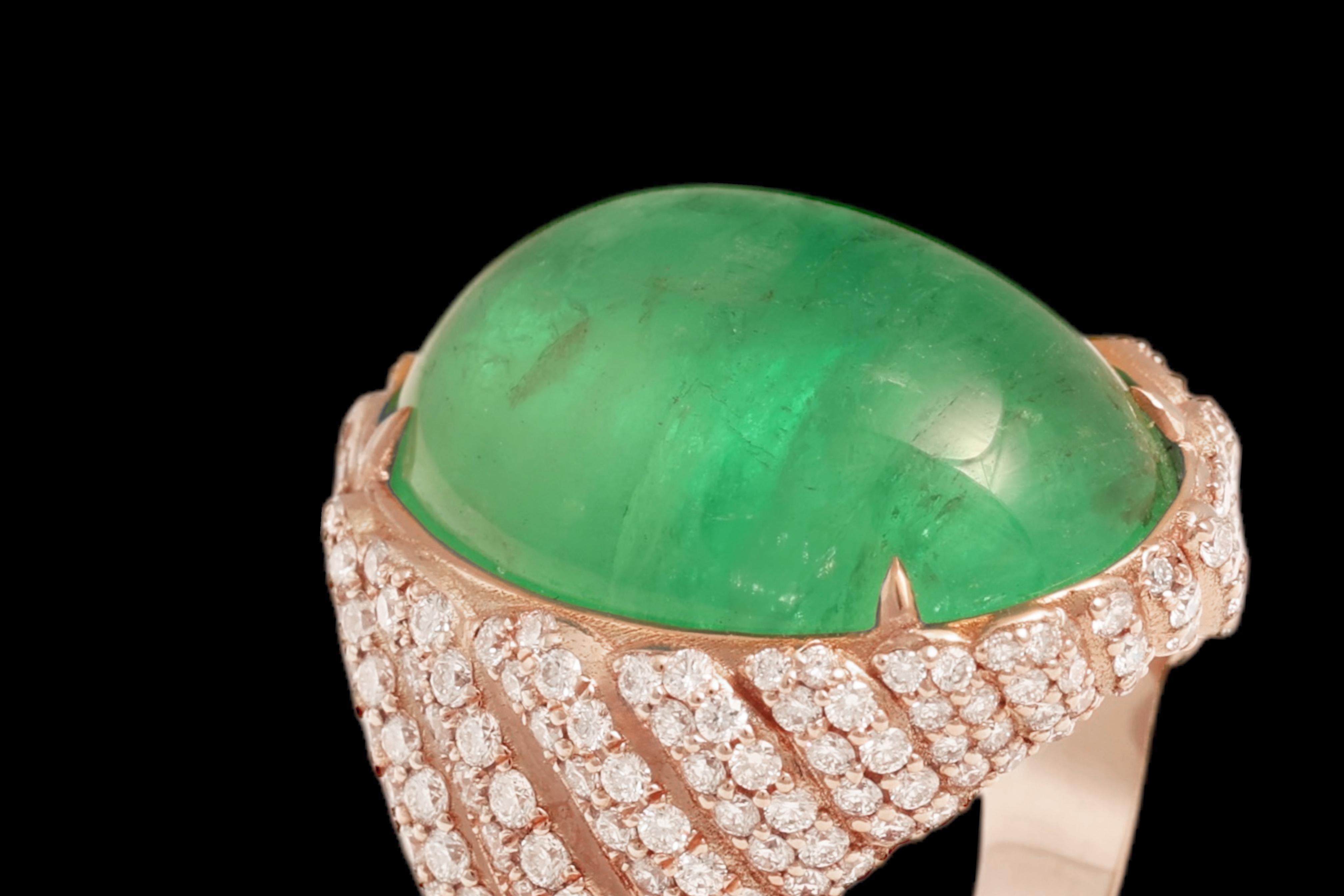 18 Kt Gold, Smaragd 24 Karat Cabochon & 3 Karat Diamant Ring im Angebot 4