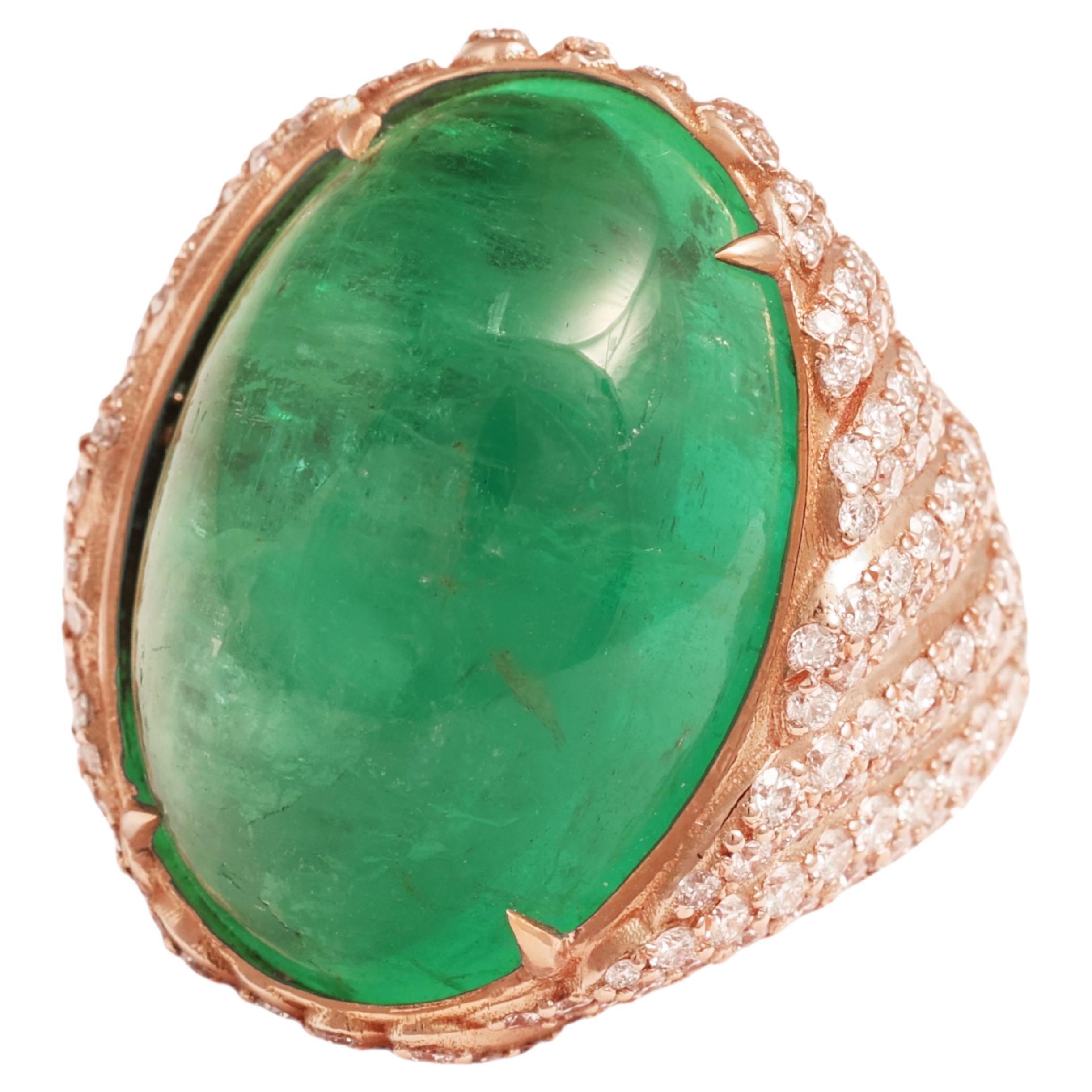 18 Kt Gold, Smaragd 24 Karat Cabochon & 3 Karat Diamant Ring im Angebot
