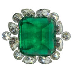 18 Kt Gold Emerald Ring 22.45 ct and 6.68 Ct Diam. & Burmese Spinel 9.67 ct Ring