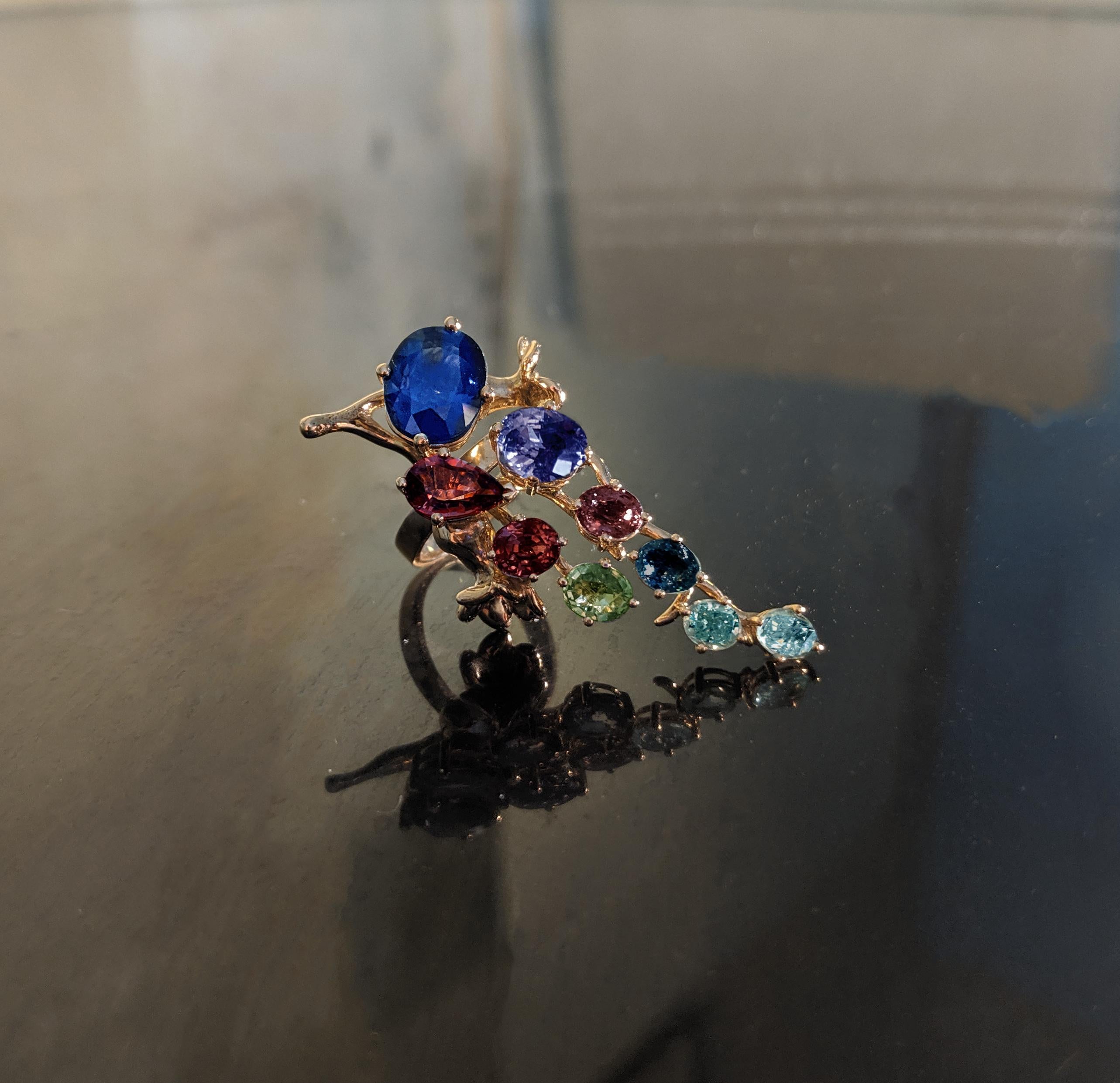 Artist Yellow Gold Cocktail Ring with Four Carats Certified Vivid Blue Sapphire For Sale