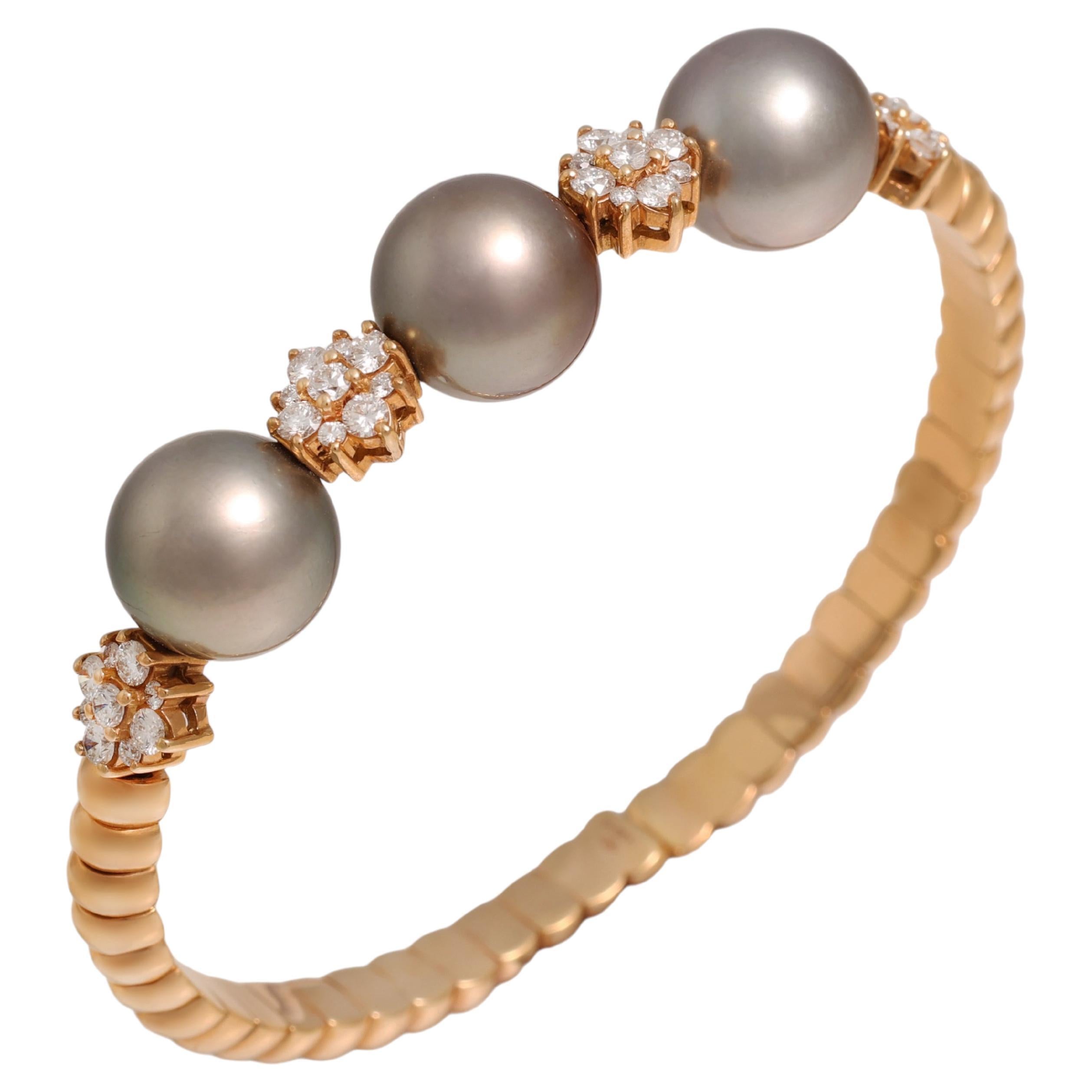 18 Kt Gold Flexible Bangle Bracelet Tahiti Pearls & Diamonds