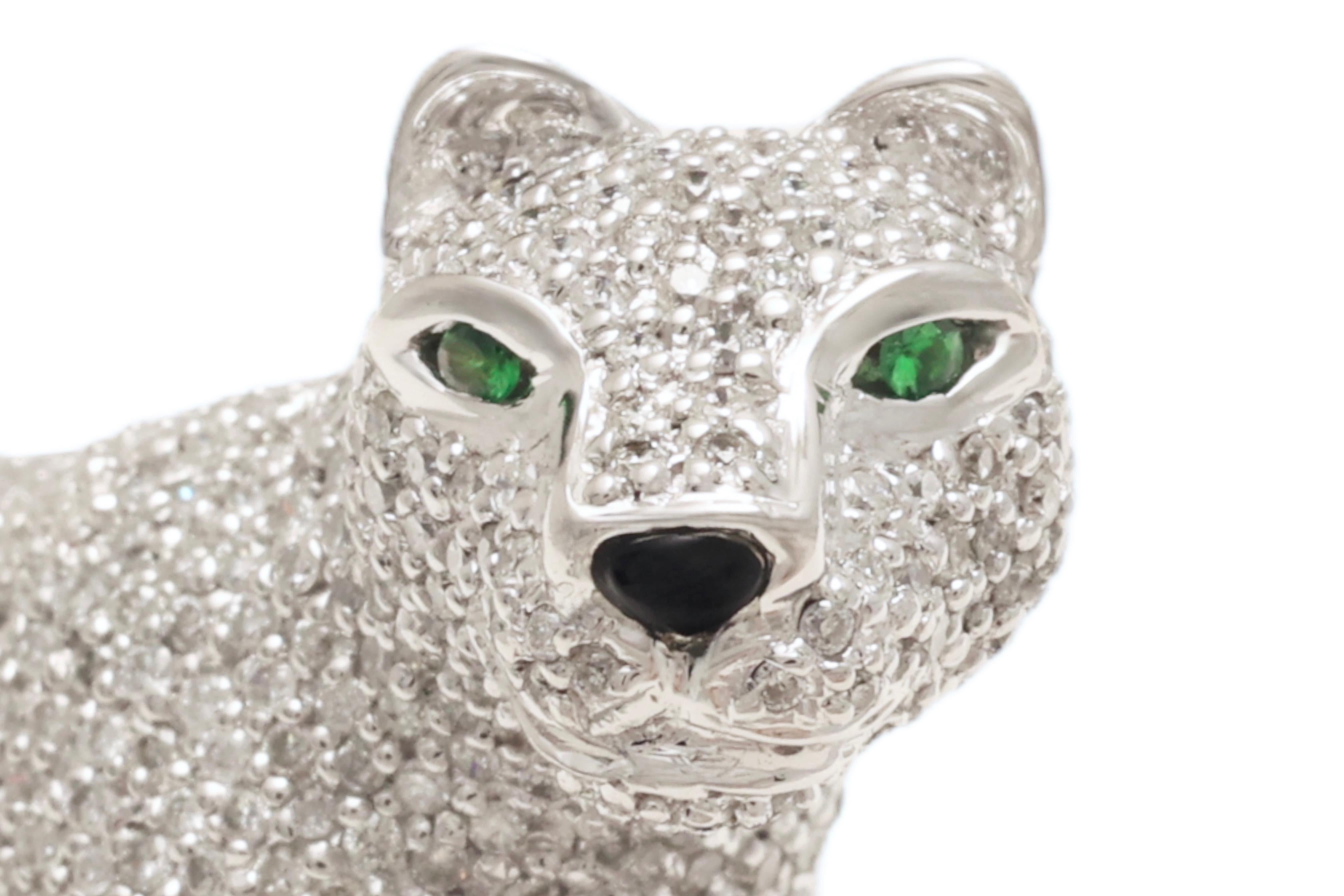 Brilliant Cut 18 Kt Gold Full Pavé Diamonds Panther Ring with Green Emerald Eyes For Sale
