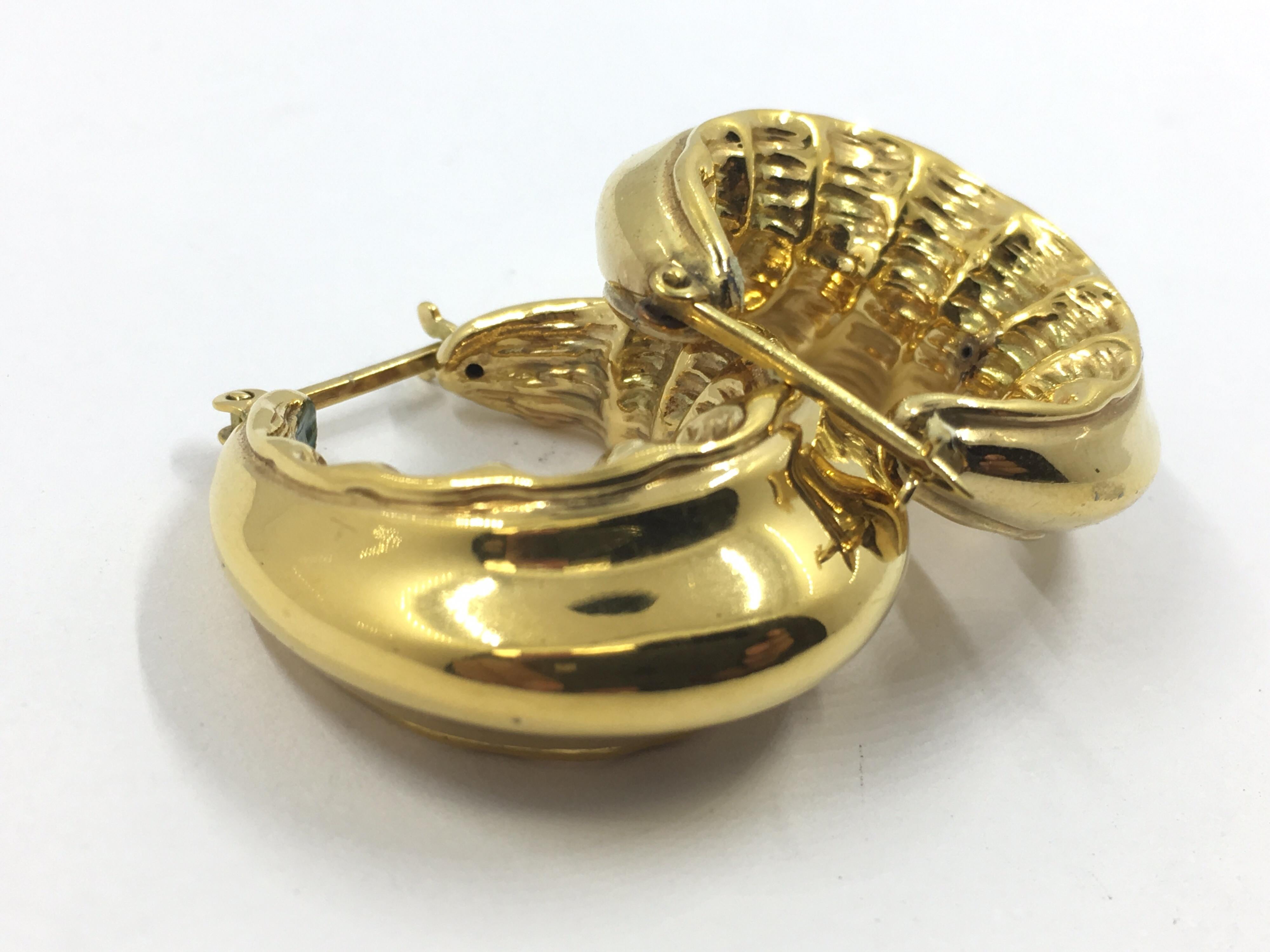 18 Karat Gold Hoop Earrings In New Condition In Wilmington, DE