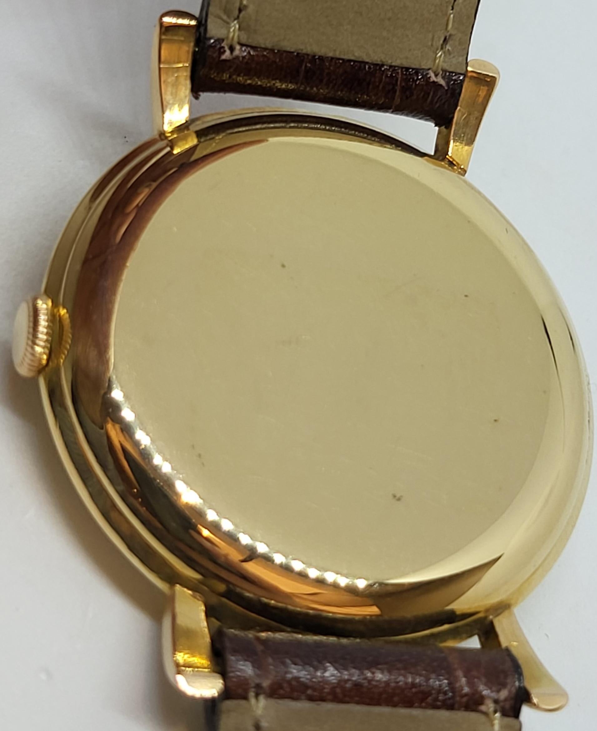 18 Kt Gold IWC Vintage Wrist Watch Caliber Rare 89, Fancy Lugs In Excellent Condition For Sale In Antwerp, BE