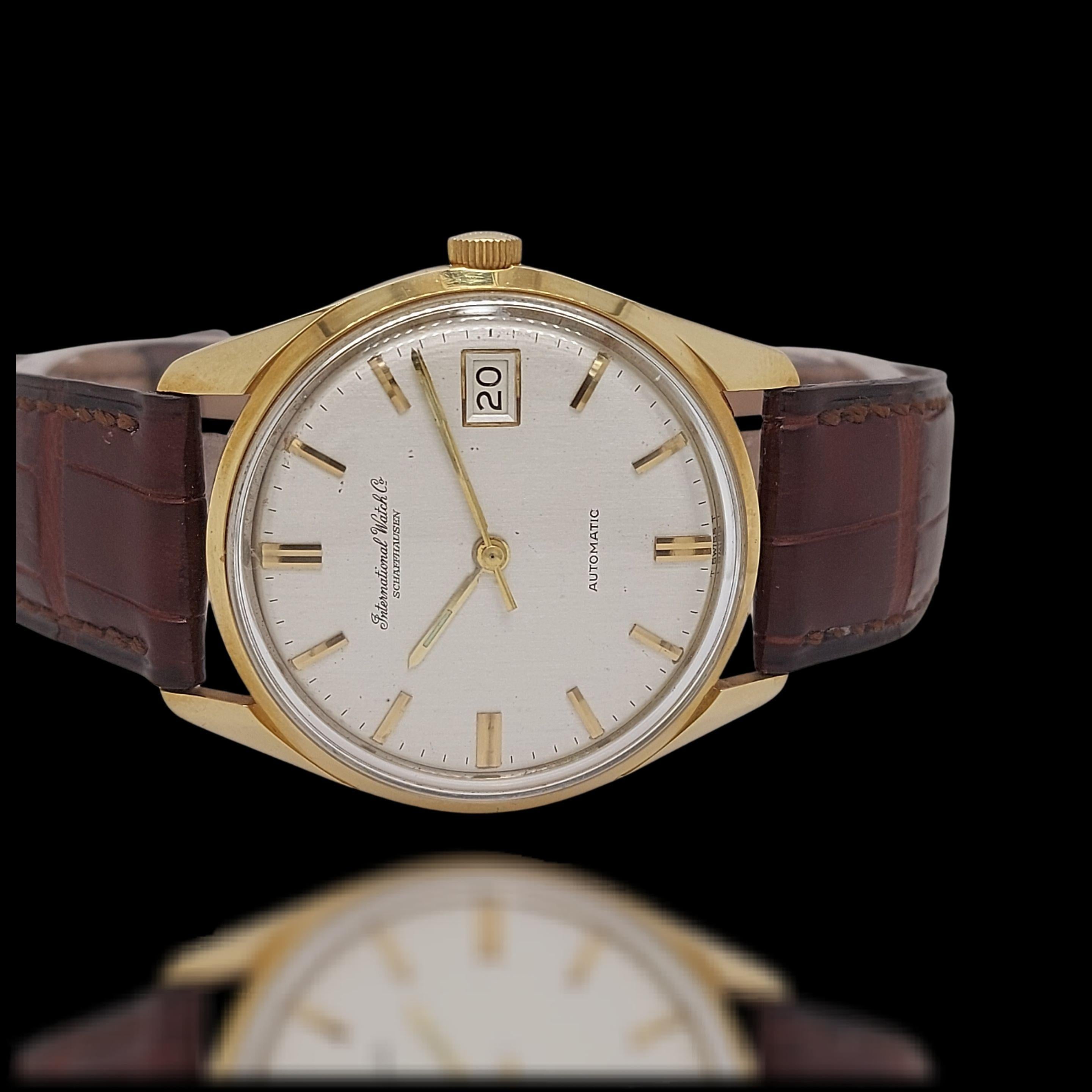 18 Kt Gold IWC Wrist Watch Automatic Caliber 8541 / 810A For Sale 7