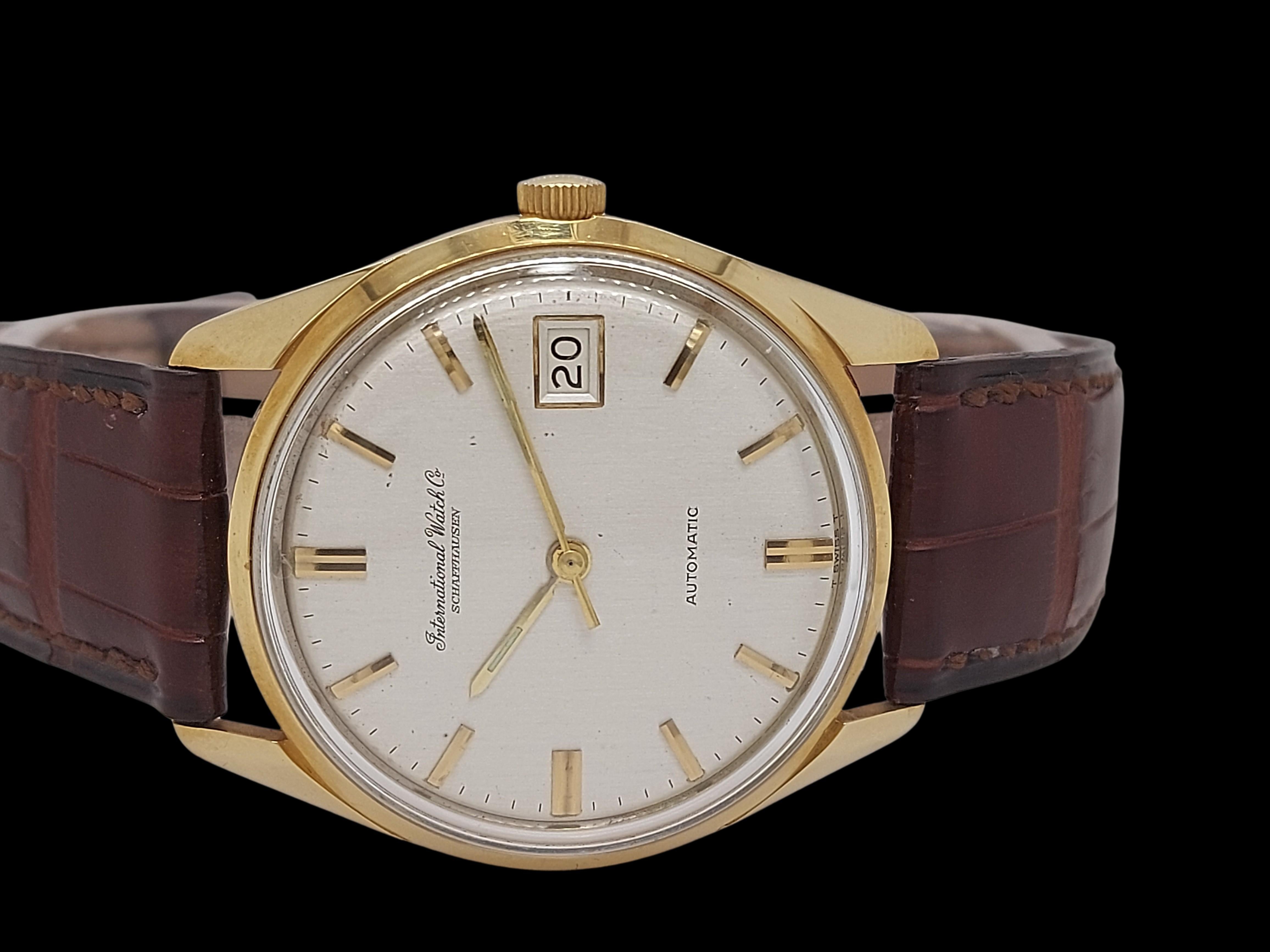 18 Kt Gold IWC Wrist Watch Automatic Caliber 8541 / 810A For Sale 9