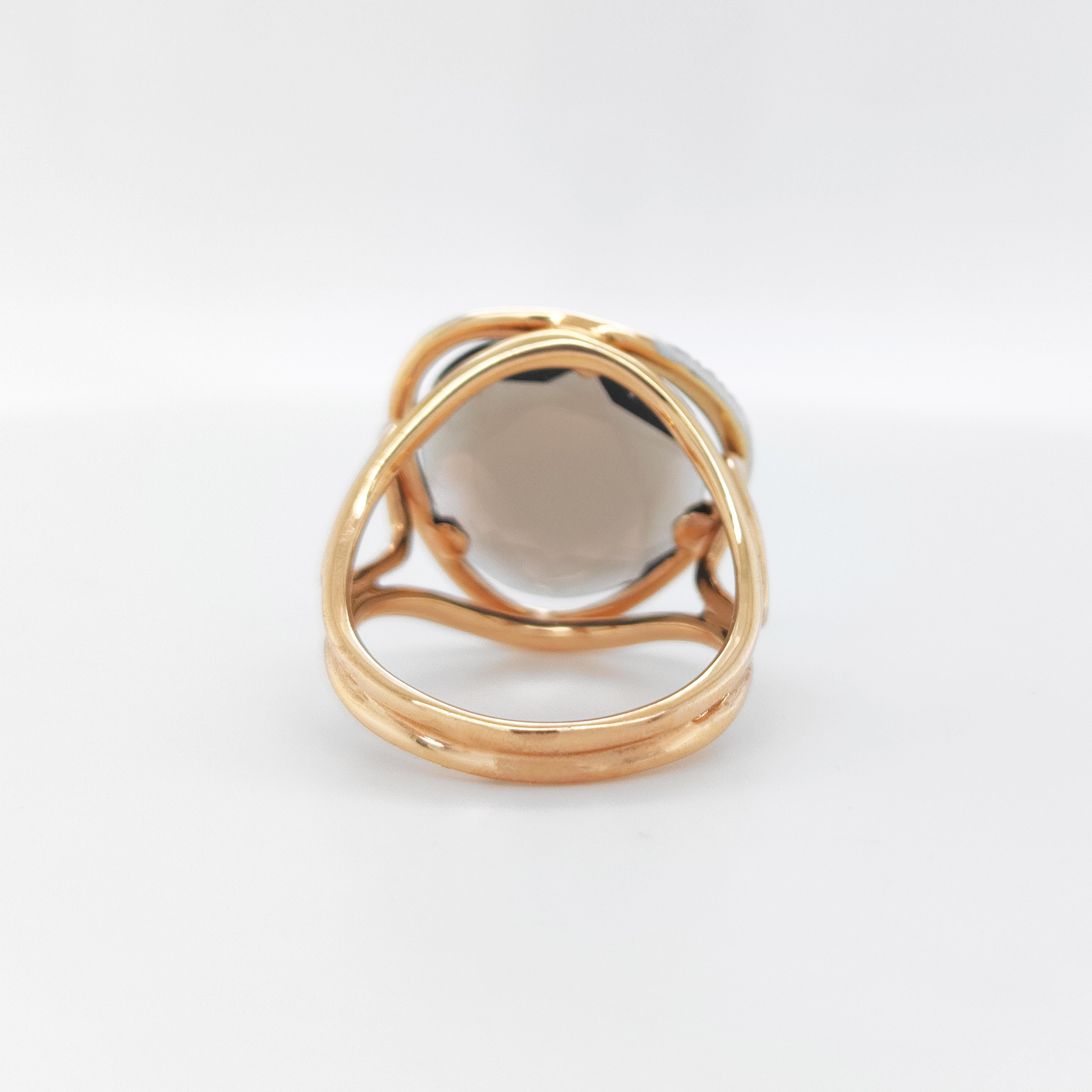 Contemporary 18 Kt gold Liberty Ring with a faceted smoky quartz and brilliant cut diamonds For Sale
