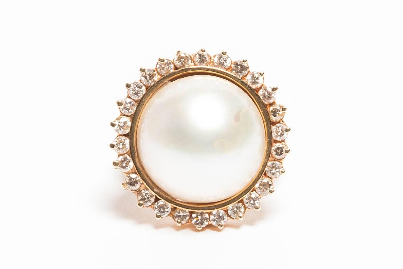 18 Kt Gold Mabe Pearl and Diamond Cocktail Ring  6