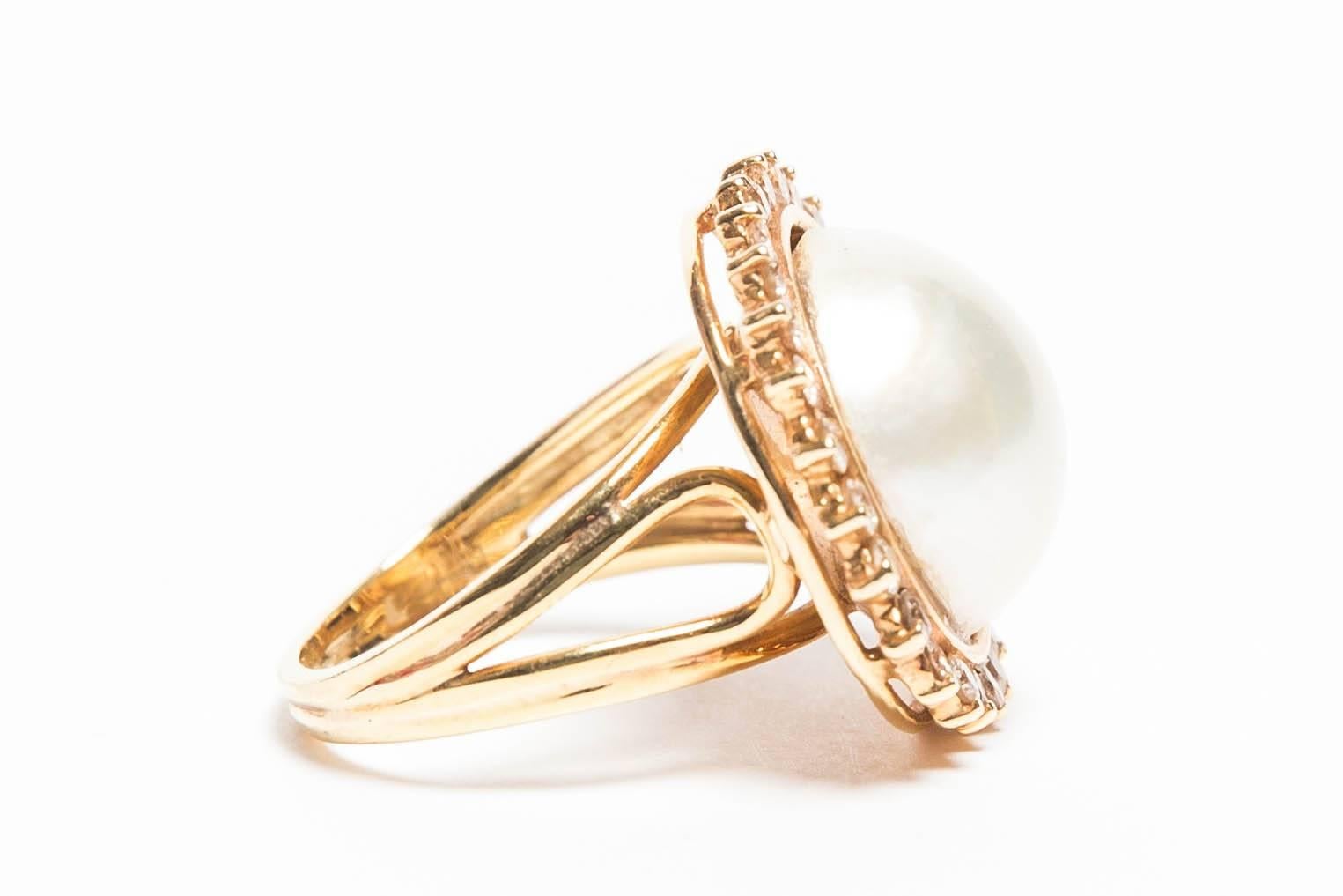 18 Kt Gold Mabe Pearl and Diamond Cocktail Ring  2