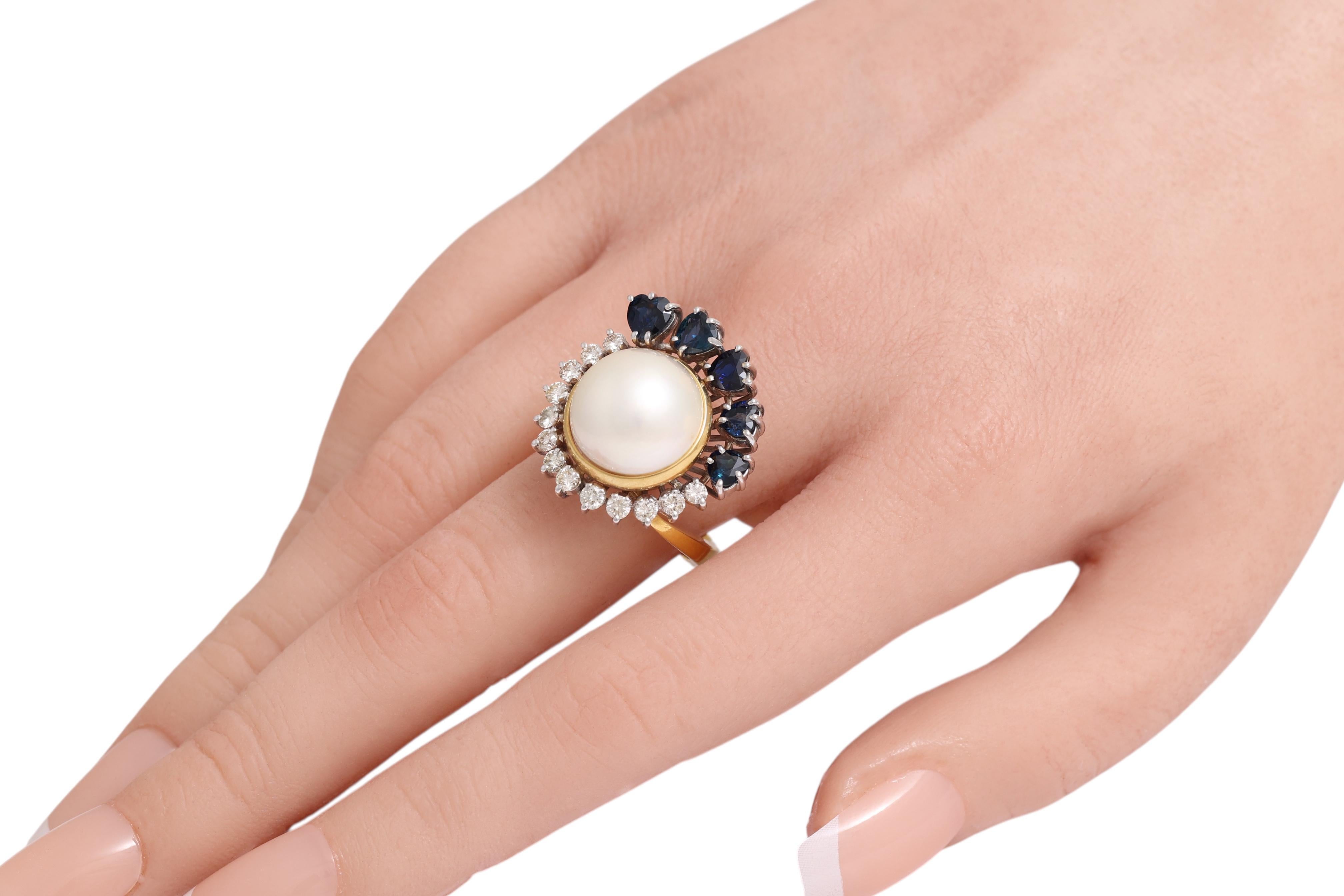Bague en or 18 Kt perle de marbre, diamants et saphirs en forme de coeur en vente 5