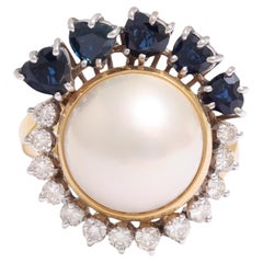 18 Kt Gold Marbe Pearl, Diamonds & Heart Shaped Sapphires Ring