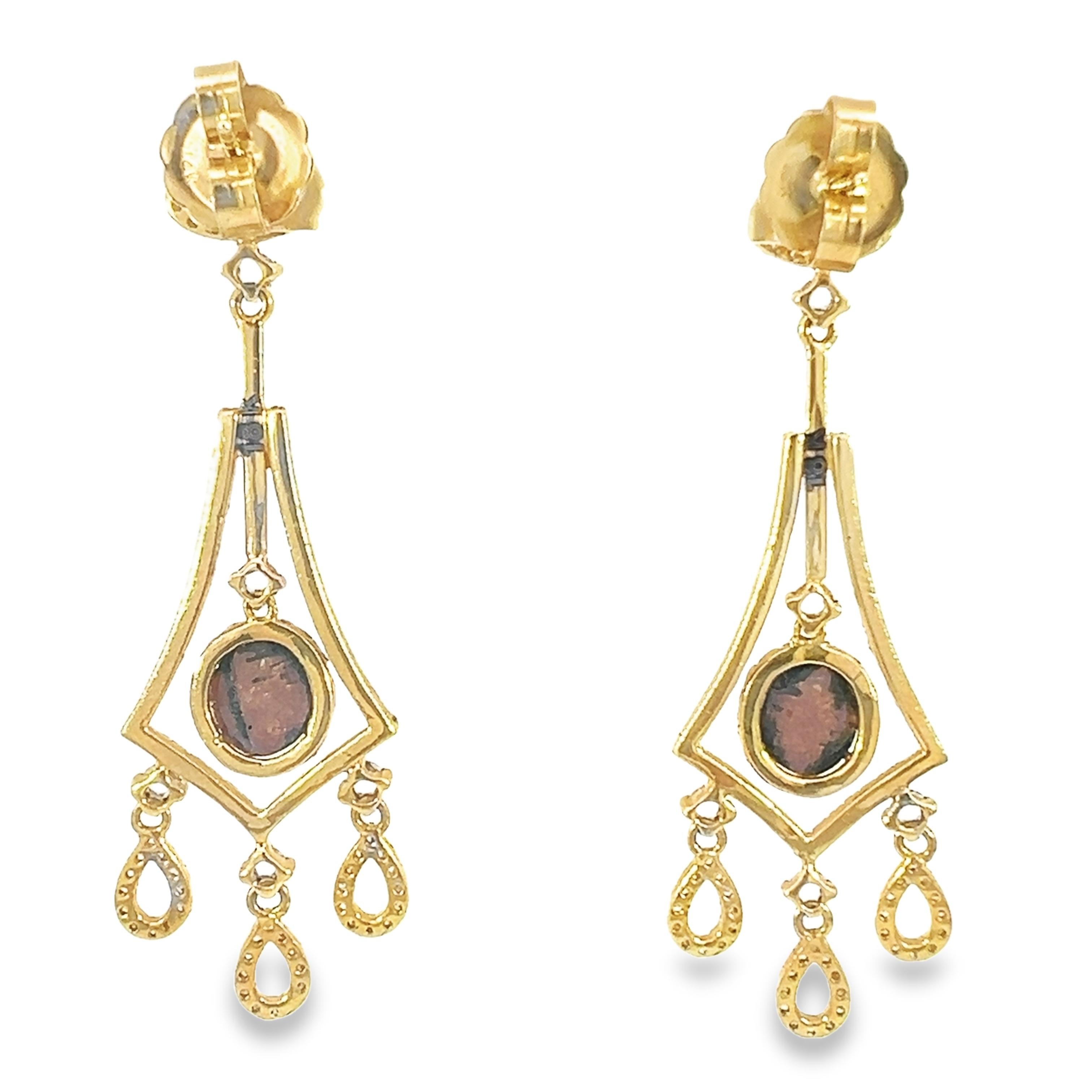 Orecchini con diamanti naturali in oro 18 carati in vendita 2