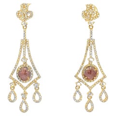 18-Kt gold natural diamond earrings