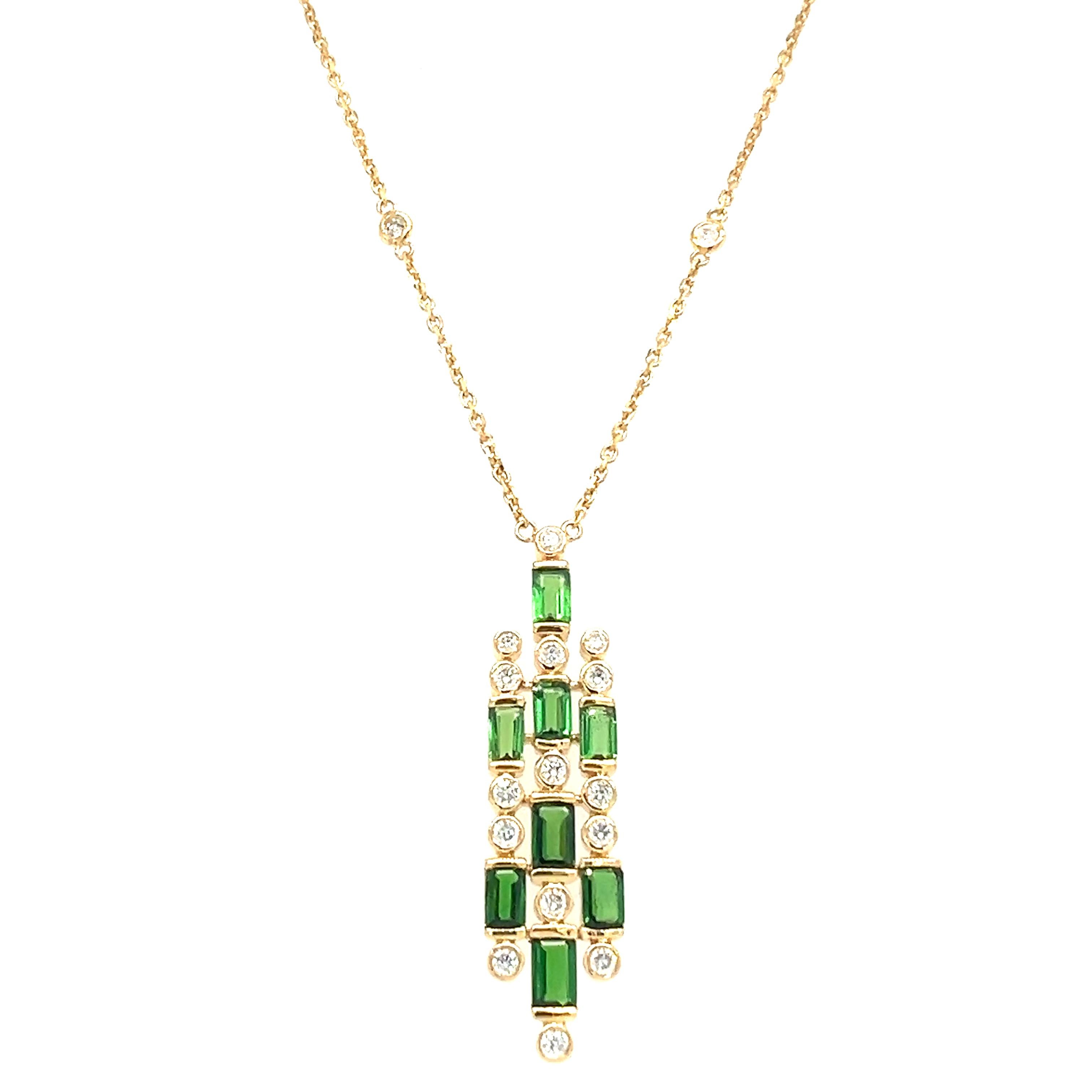 Women's  18 Kt gold natural Tsavorite and diamond necklace For Sale