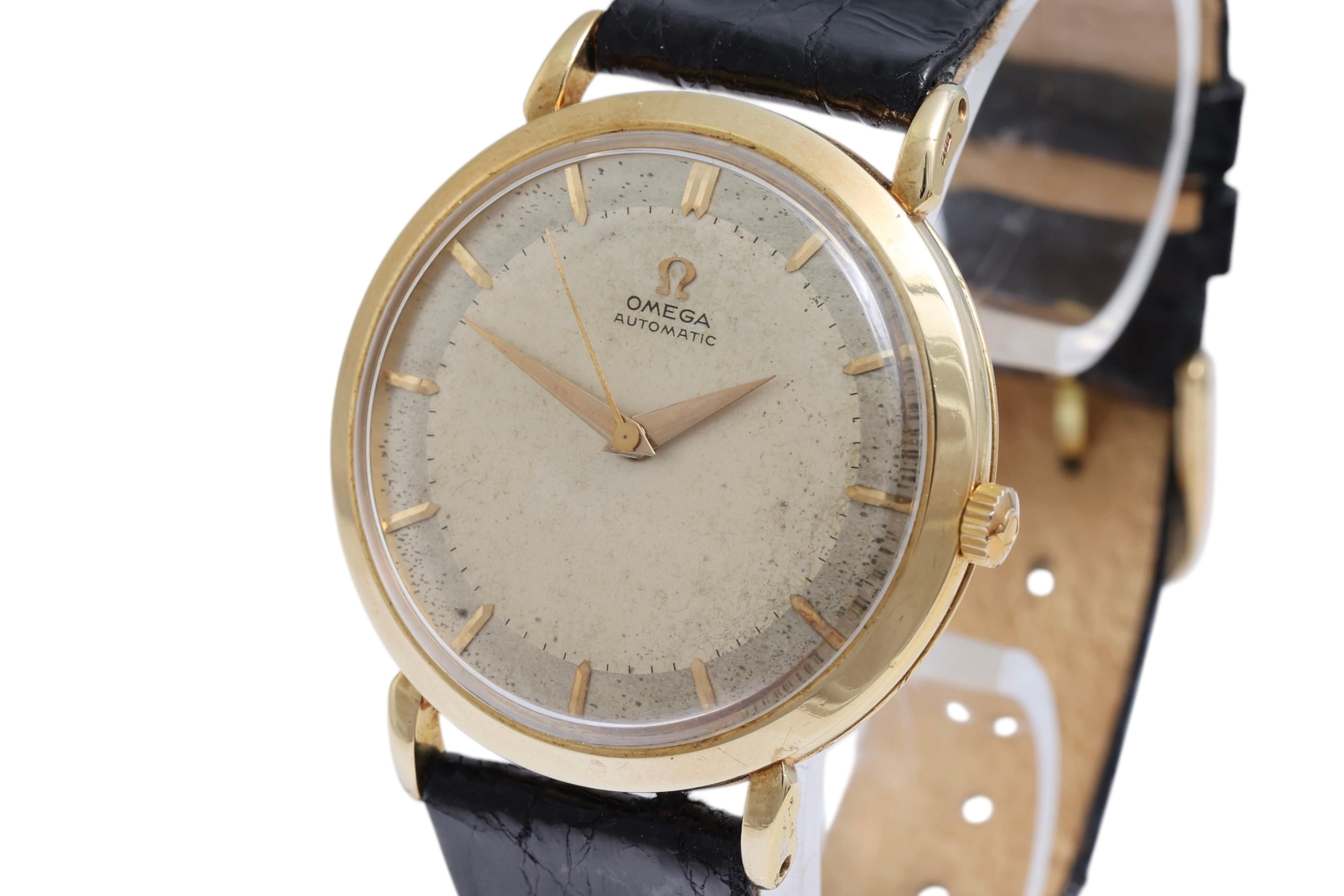 18 Kt Solid Gold Automatic Omega Wrist Watch from 1958with back engraving

Movement : Mechanical with Automatic Selfwinding, Caliber 501

Case : 18 kt Dennison made for Omega in UK, Diameter 34 1/2 mm

Total Weight : 44.3 Gram