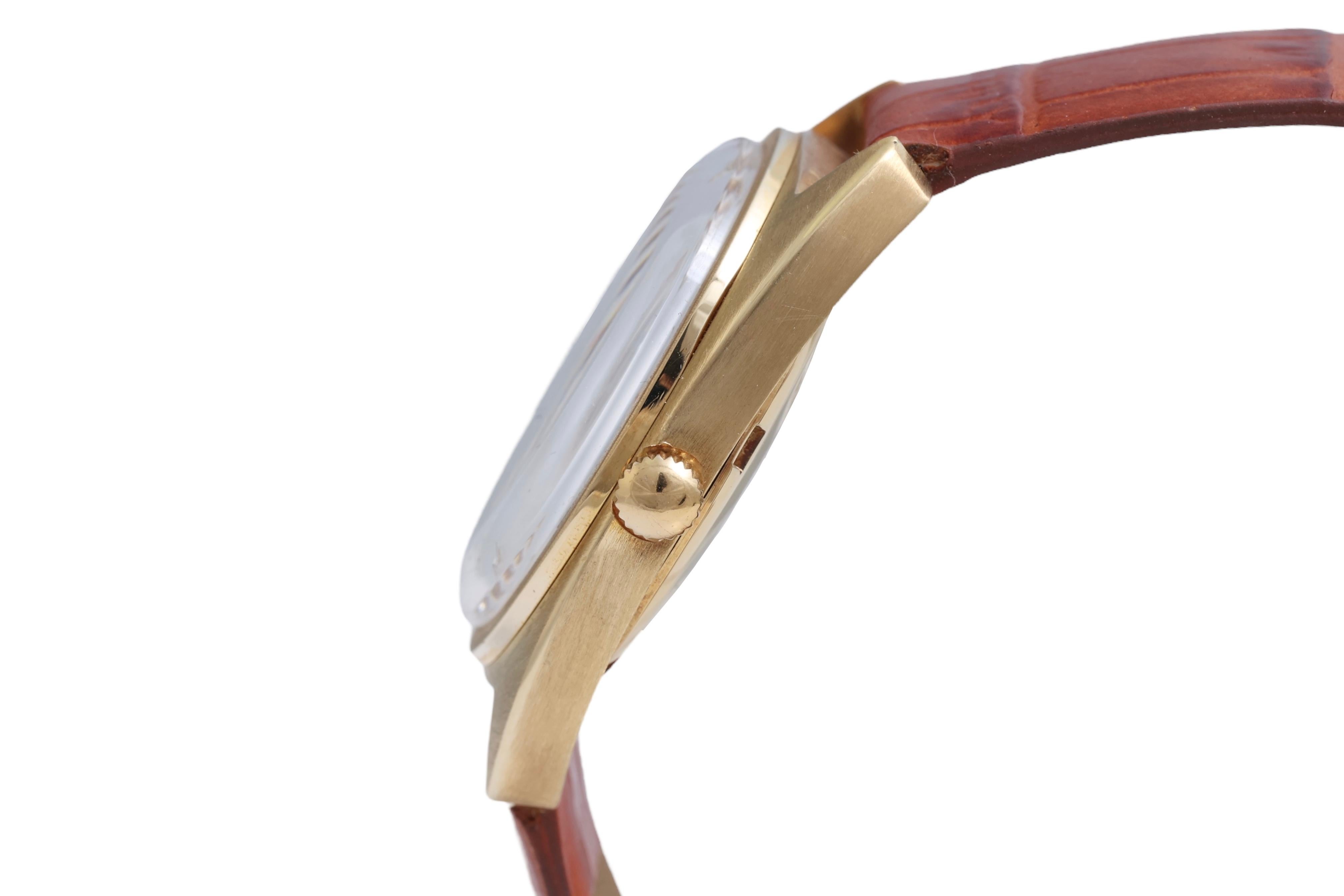 18 Kt Gold Omega Constellation Automatic Wrist Watch ! Ref. 168009 - 168017 For Sale 2