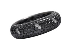 18 Kt Gold Pavé Black & White Diamonds Engagement /Fashion Ring