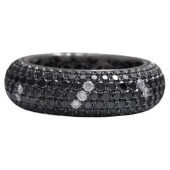 Anillo de Compromiso /Moda Pavé Diamantes Blanco y Negro Oro 18 Kt