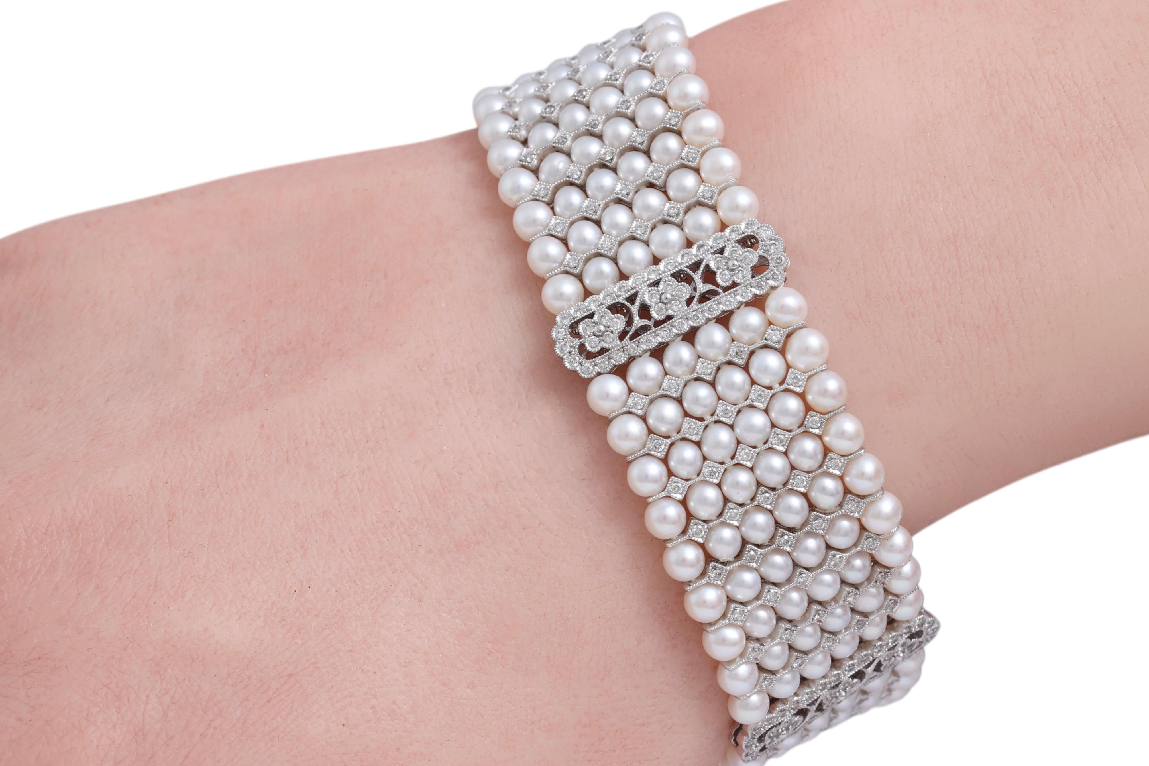 Bracelet en or 18 carats, perles et diamants, pièce d'art extrêmement raffinée en vente 9