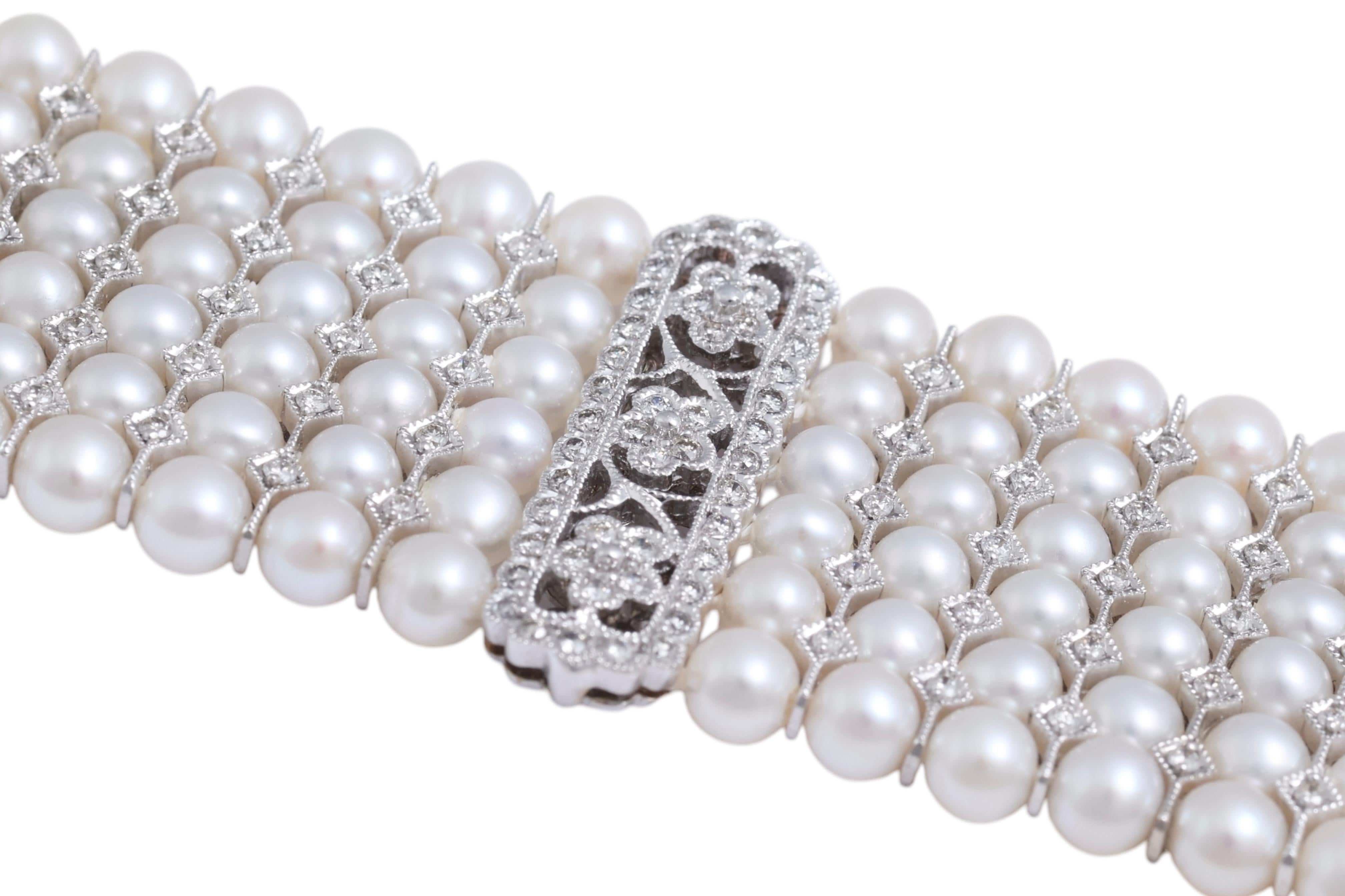 Taille brillant Bracelet en or 18 carats, perles et diamants, pièce d'art extrêmement raffinée en vente