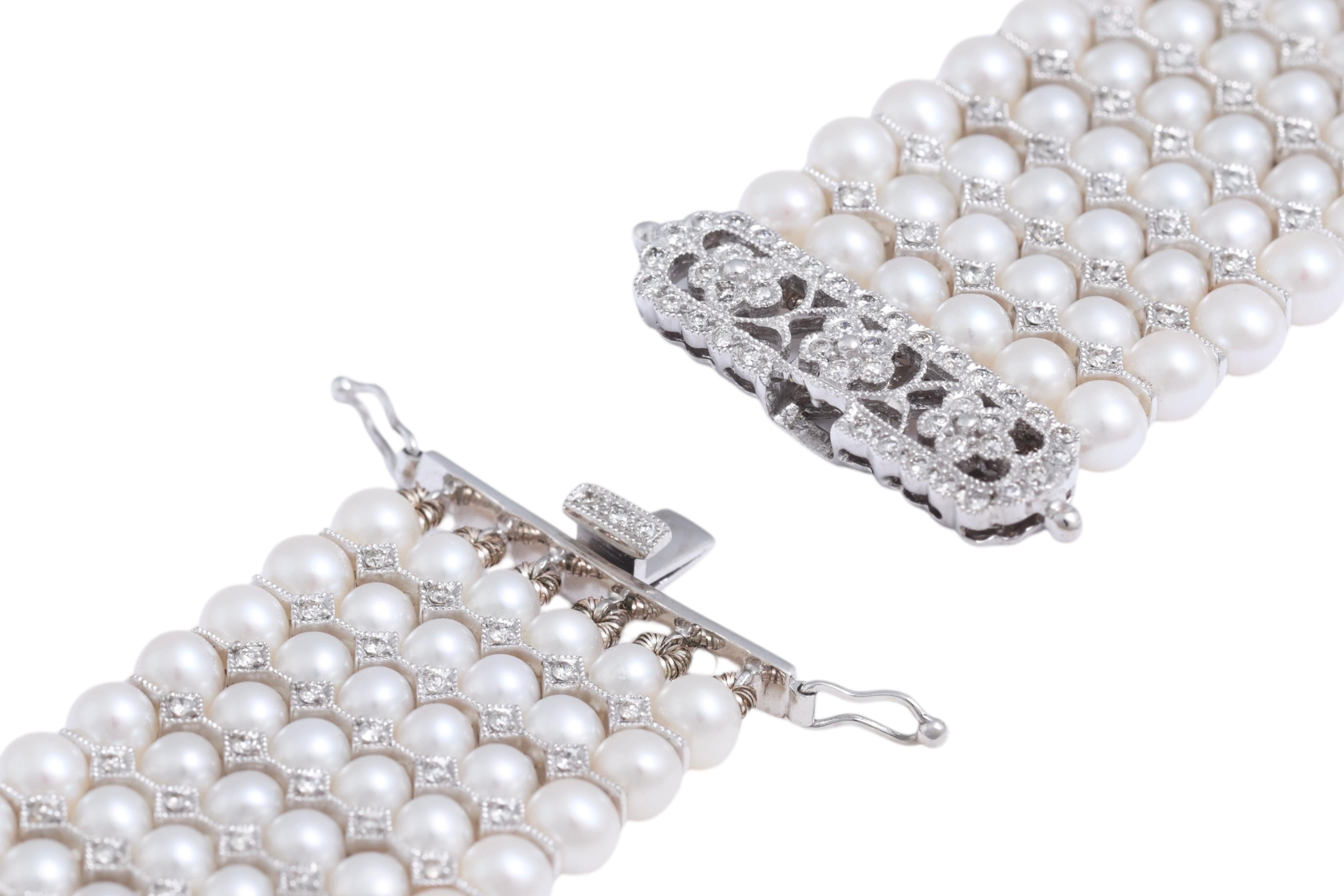 Bracelet en or 18 carats, perles et diamants, pièce d'art extrêmement raffinée en vente 1