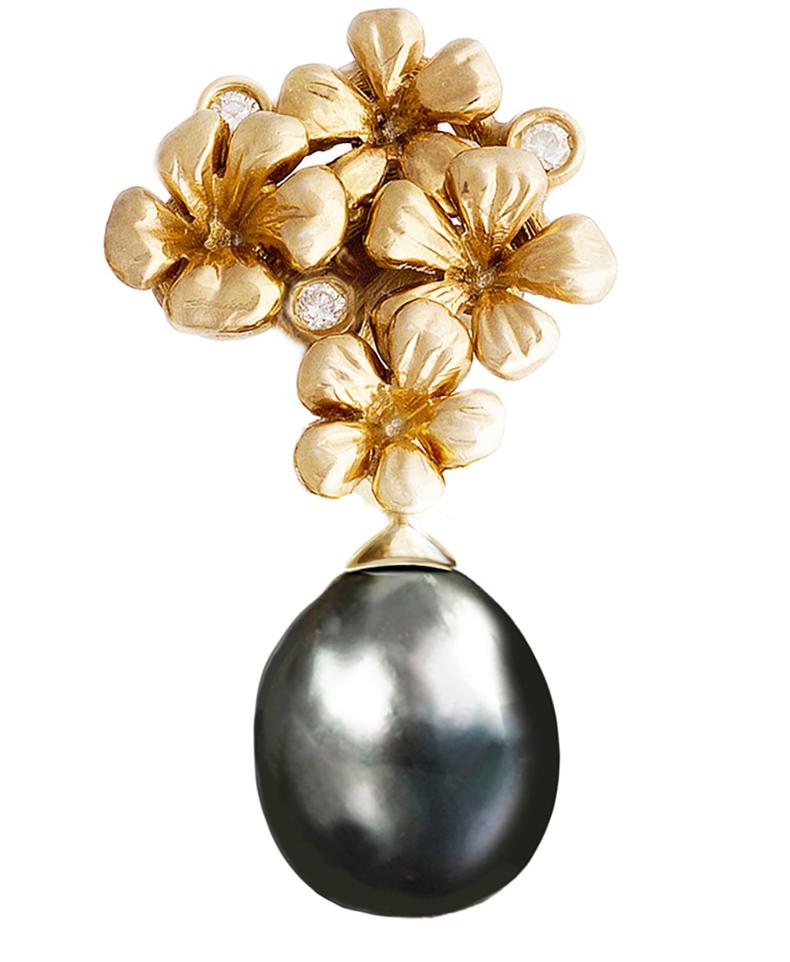 Tahiti-Schwarze Perlen Achtzehn Karat Gelbgold Tropfenohrringe mit Diamanten  im Angebot 5