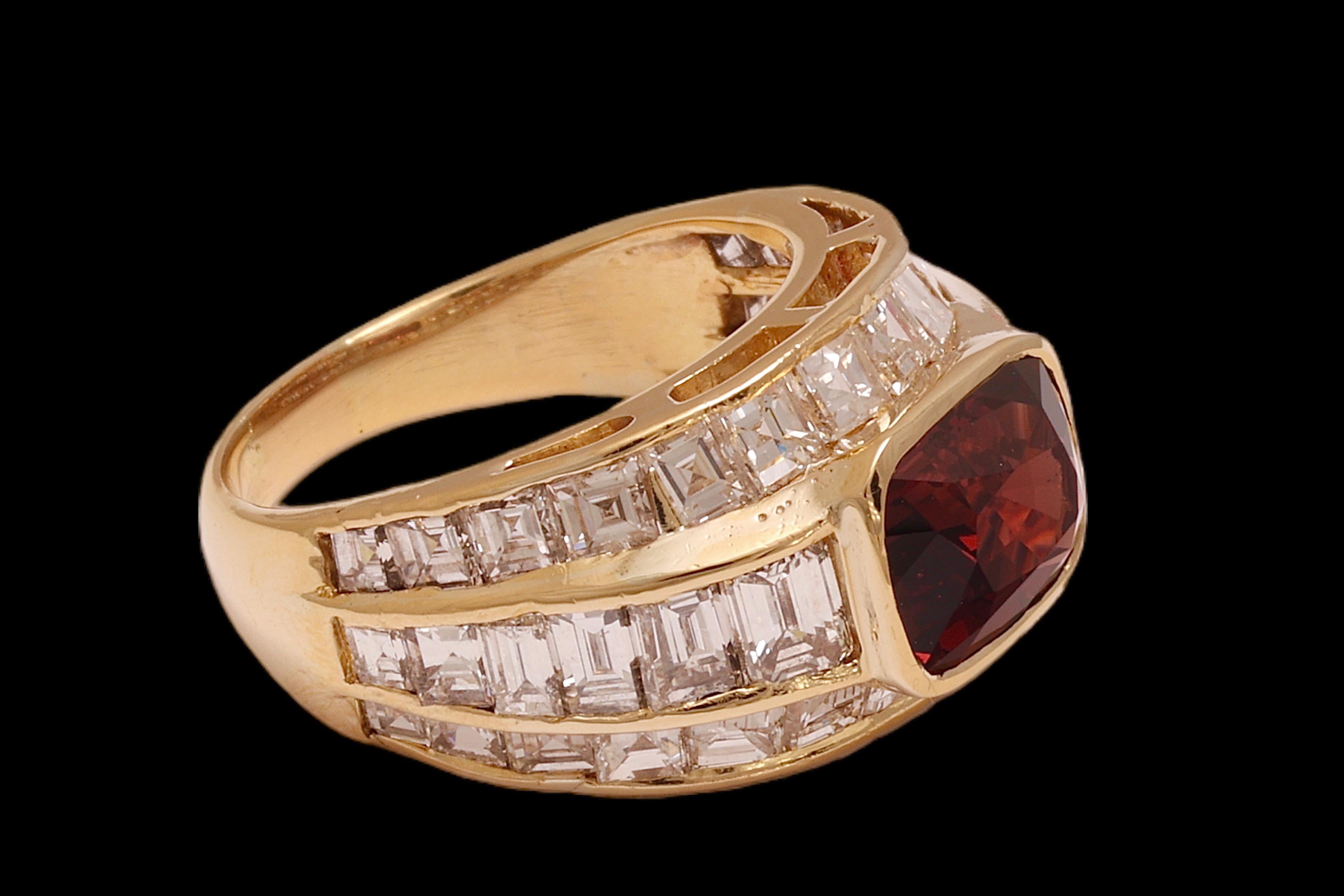 18 Kt Gold Ring, 3.5 Ct Burmese Red Spinel & 4.6 Ct Diamonds, Estate sultan Oman For Sale 6