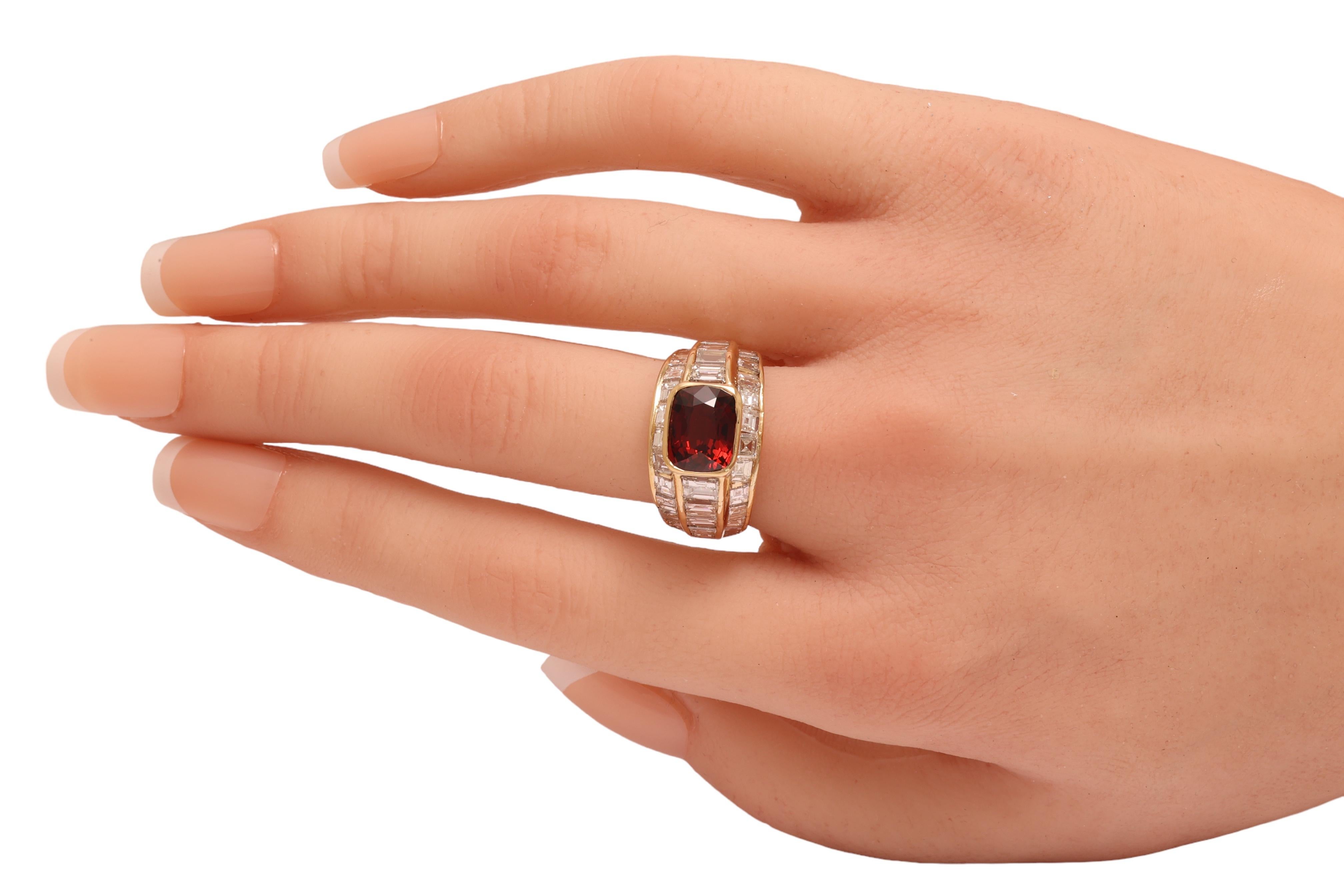 Cushion Cut 18 Kt Gold Ring, 3.5 Ct Burmese Red Spinel & 4.6 Ct Diamonds, Estate sultan Oman For Sale