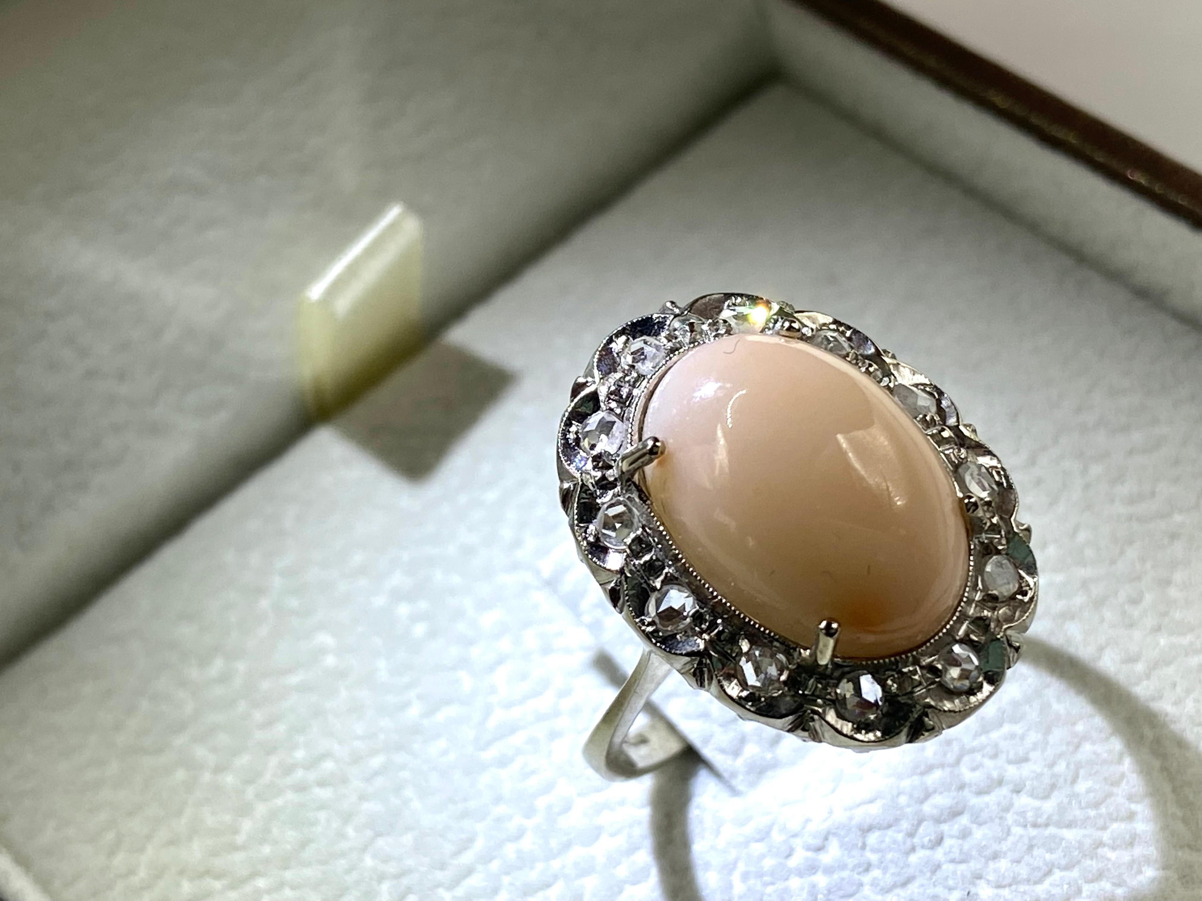18 Kt Gold Ring, Coral, Pink Cut Diamonds For Sale 1
