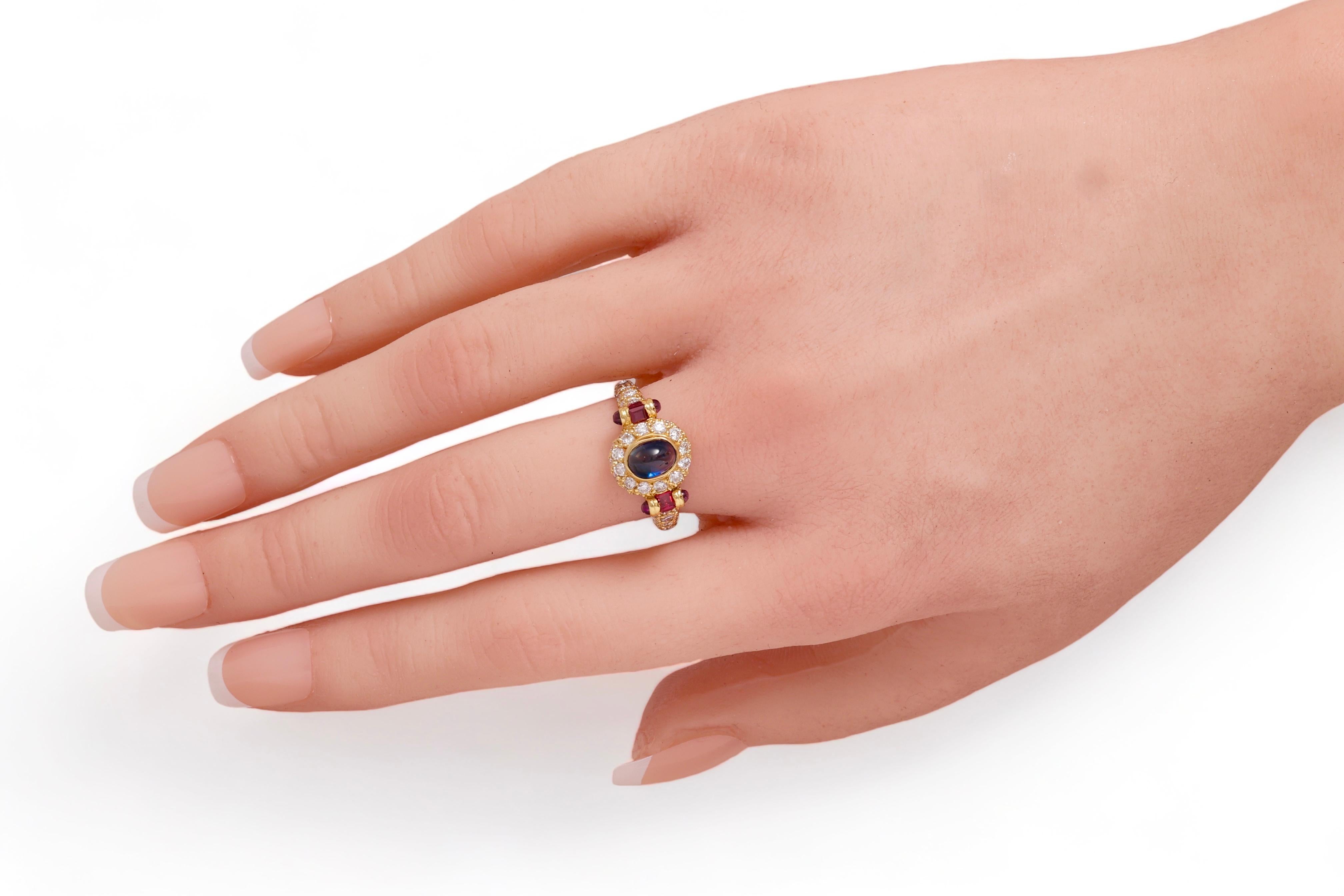  18 kt. Gold Ring With 1.20 ct. Cabochon Sapphire & Ruby & Diamond For Sale 1