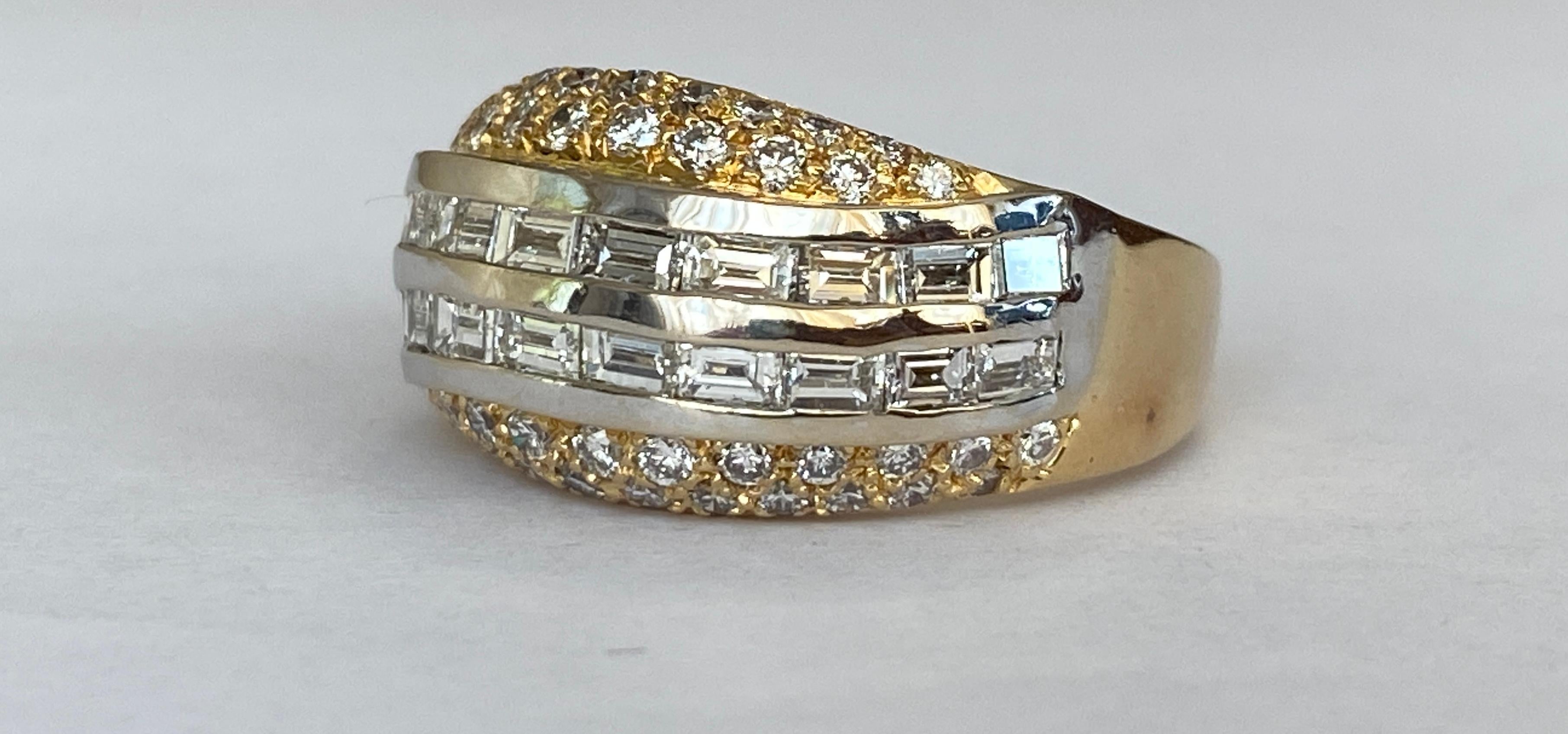 Women's 18 Kt. Gold Ring with 2.02 Ct Diamond For Sale