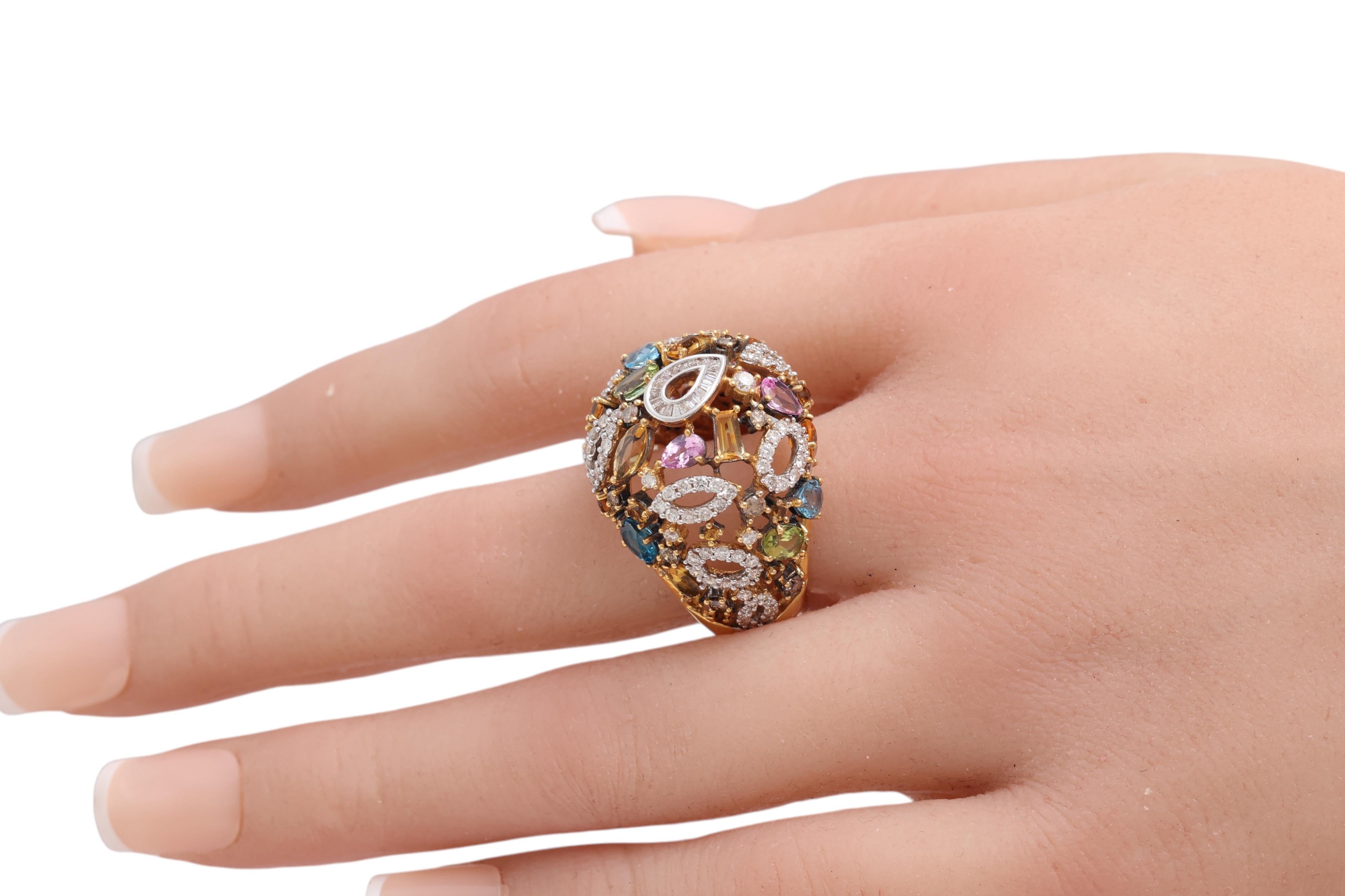 Bague en or 18 carats avec diamants et pierres semi-précieuses en vente 4