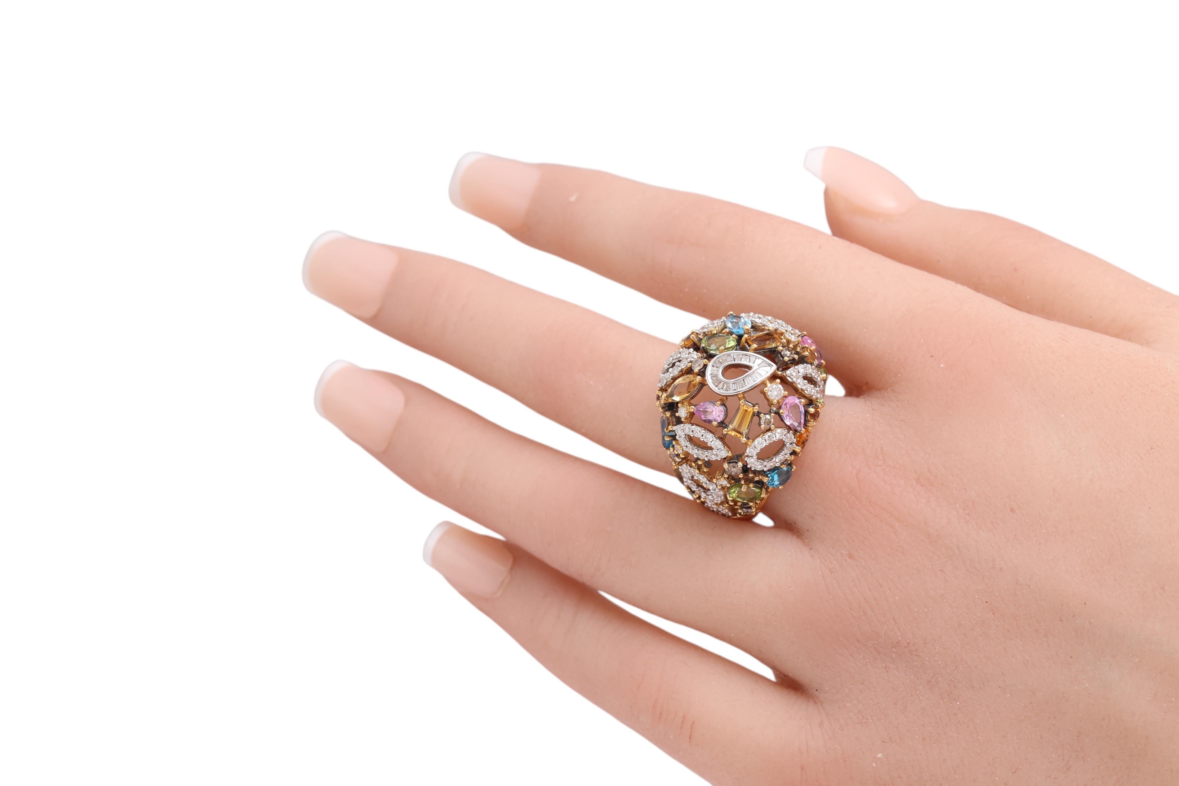 Bague en or 18 carats avec diamants et pierres semi-précieuses en vente 3
