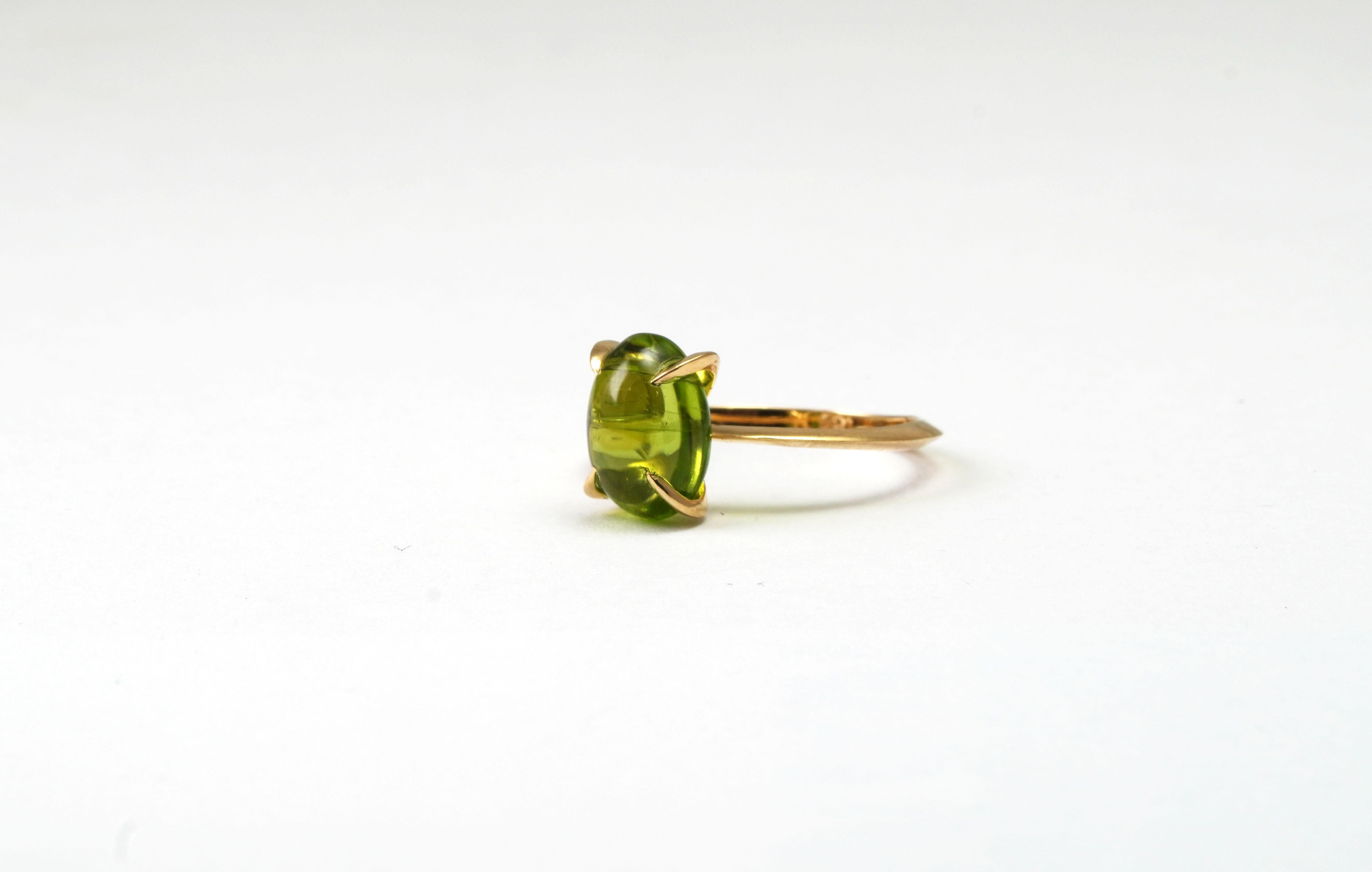 18 Kt Gold Ring with Peridot For Sale 1